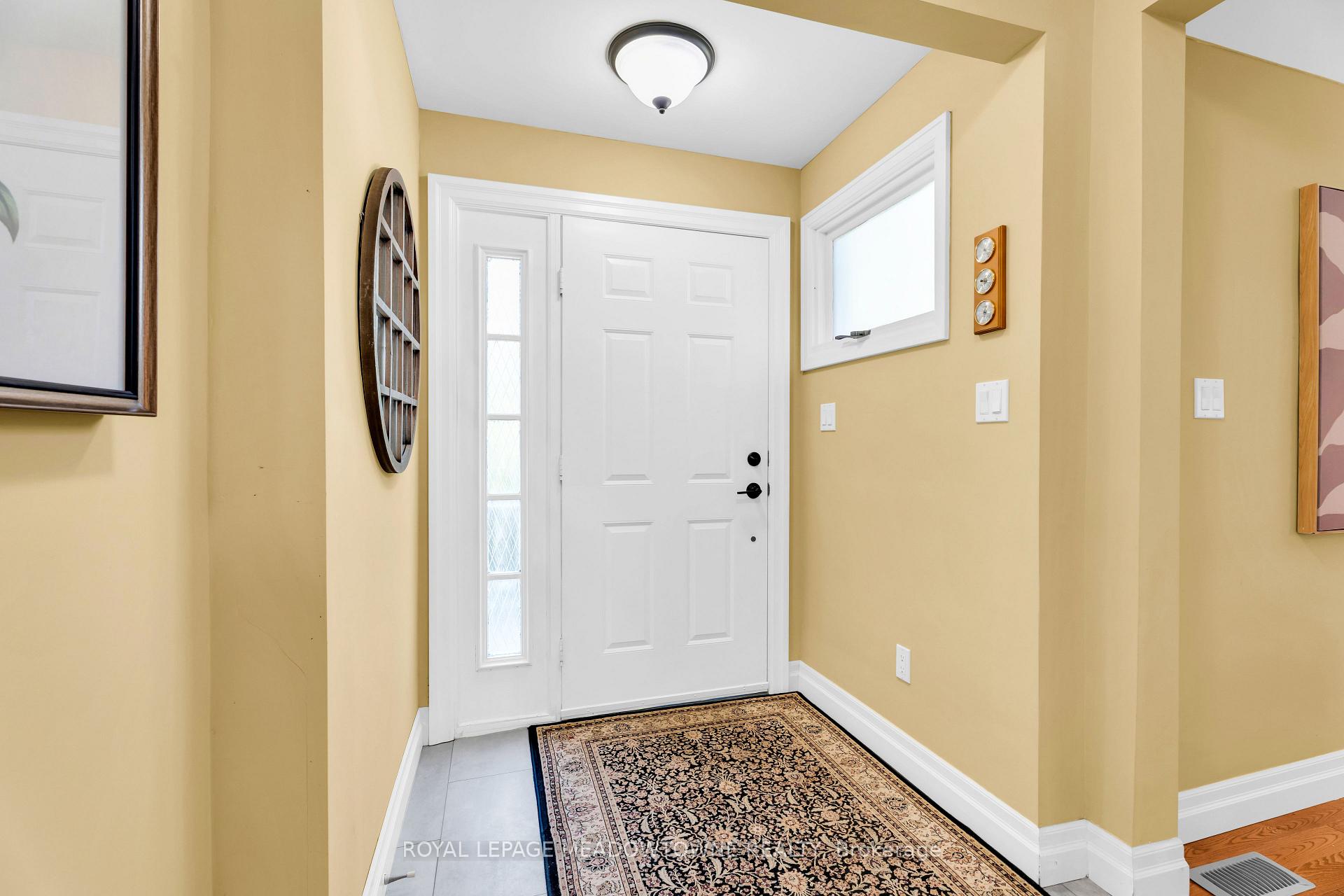 Photo 6 of 33 Parker Avenue, Hamilton, Ancaster — HOMEH