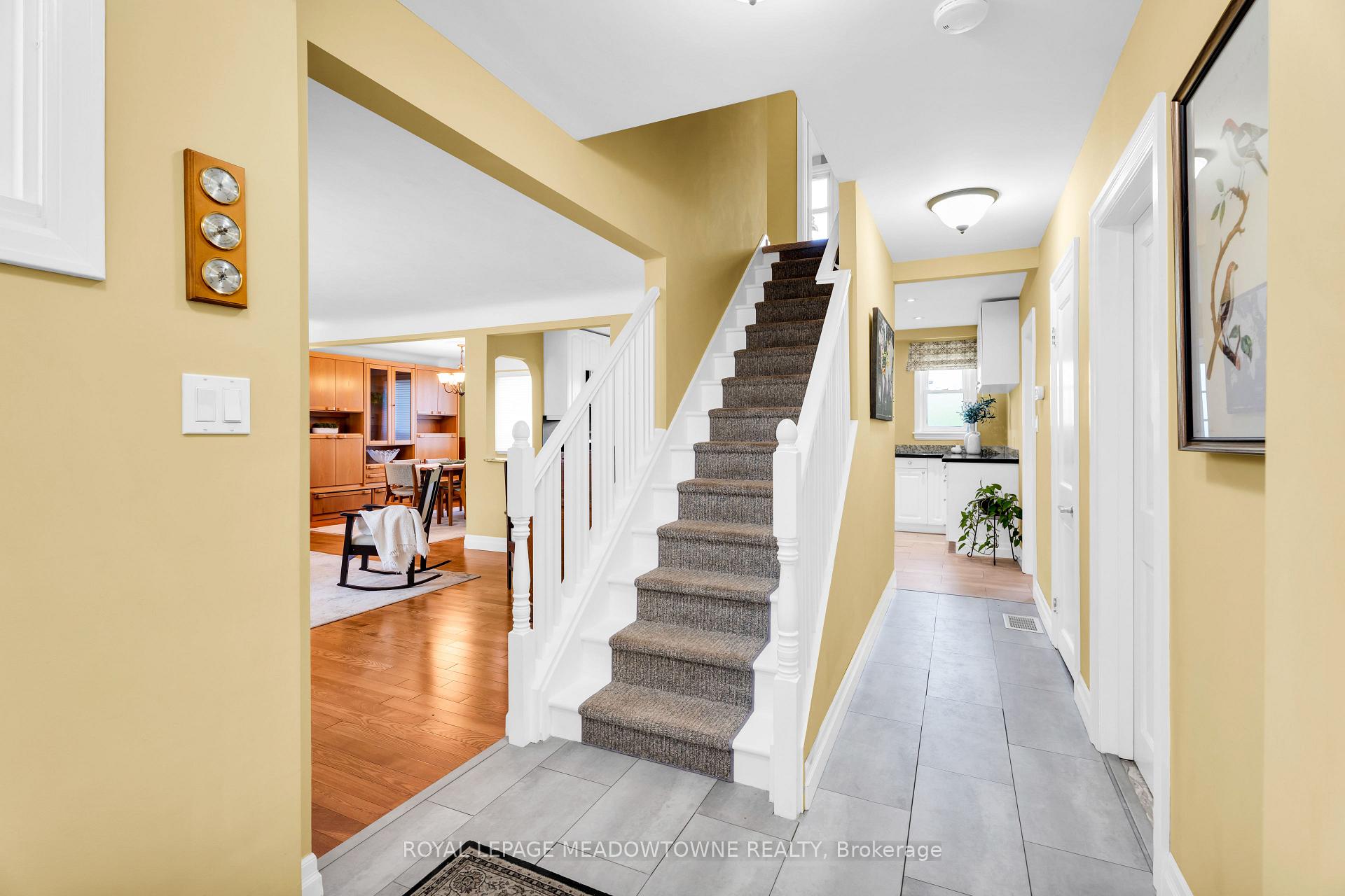 Photo 20 of 33 Parker Avenue, Hamilton, Ancaster — HOMEH