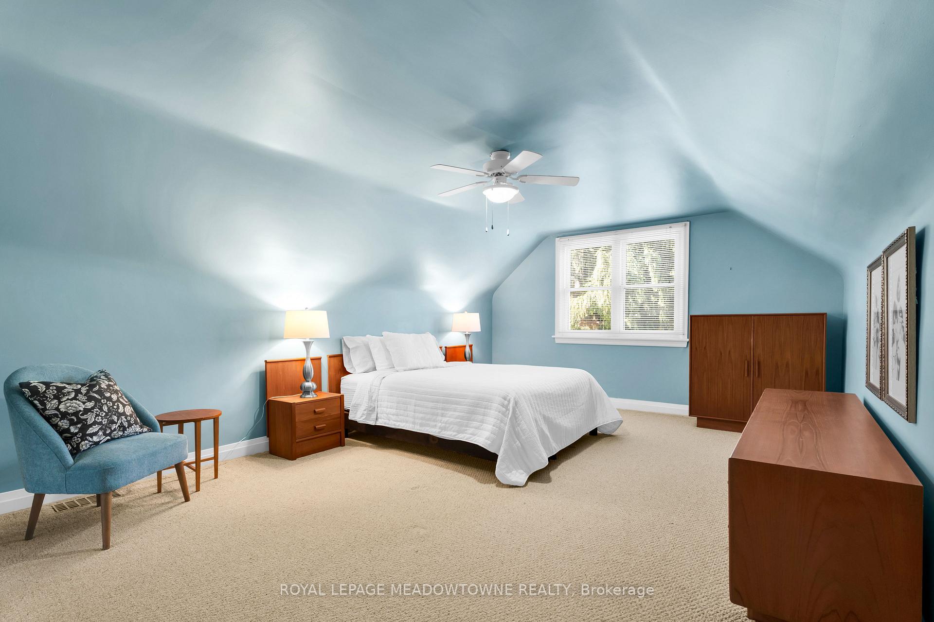 Photo 23 of 33 Parker Avenue, Hamilton, Ancaster — HOMEH
