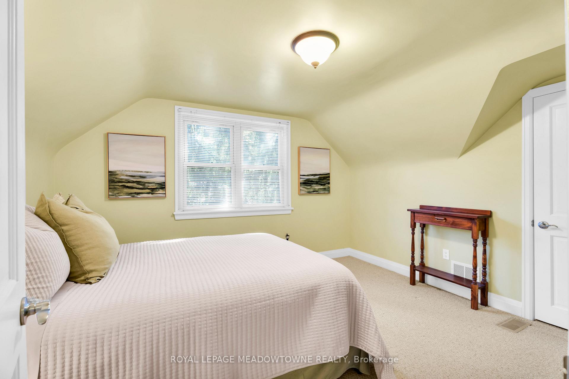 Photo 25 of 33 Parker Avenue, Hamilton, Ancaster — HOMEH