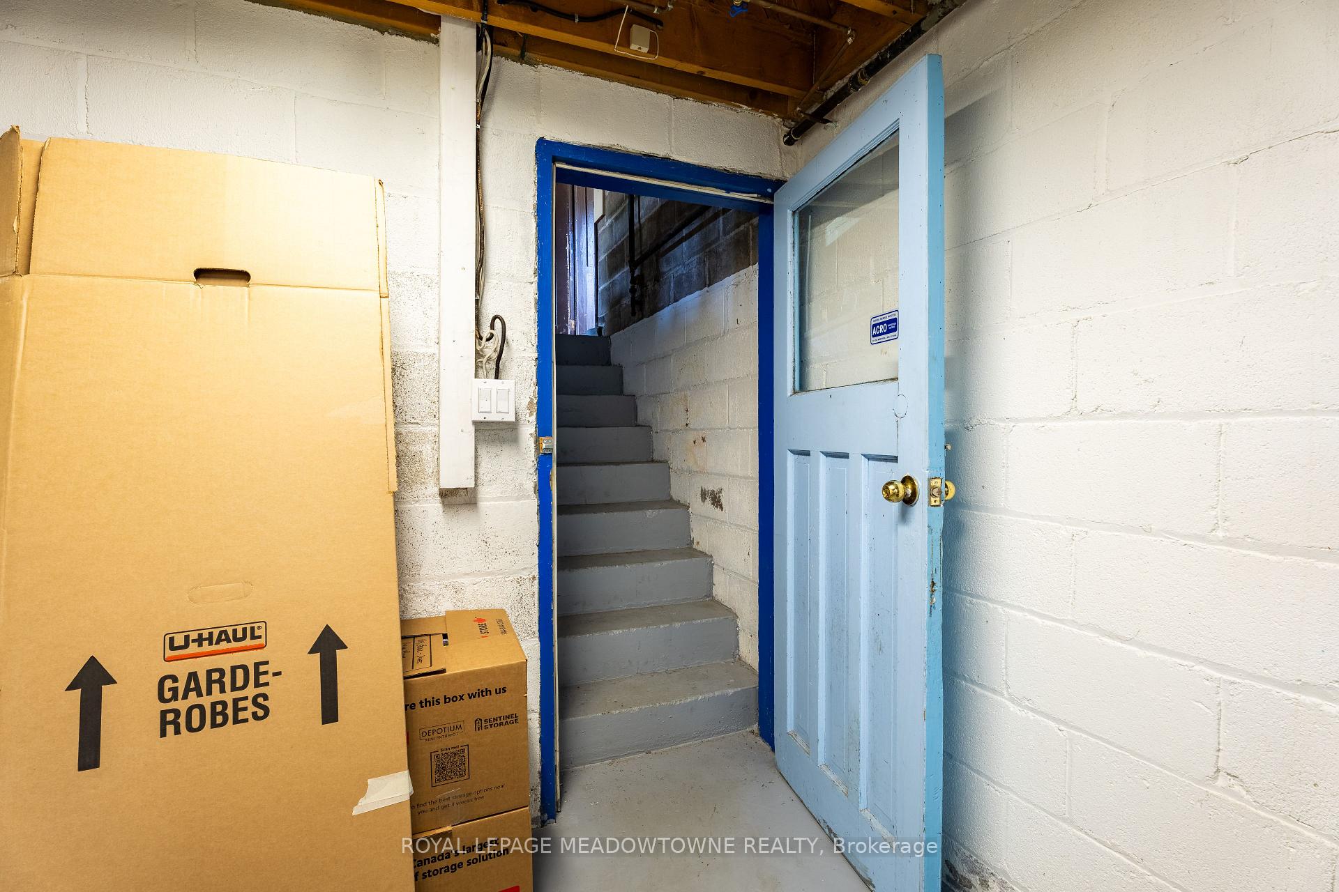Photo 36 of 33 Parker Avenue, Hamilton, Ancaster — HOMEH