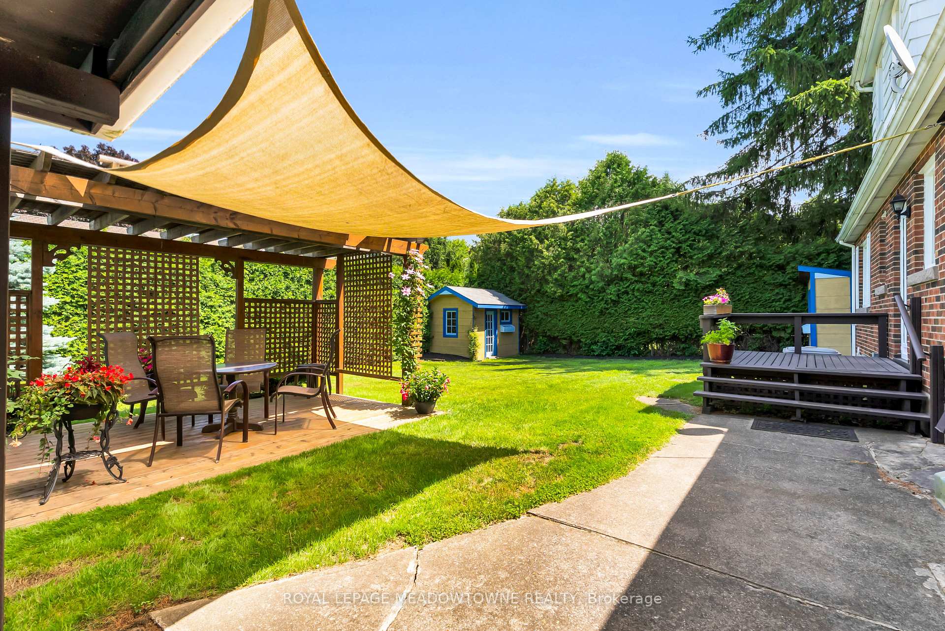 Photo 42 of 33 Parker Avenue, Hamilton, Ancaster — HOMEH