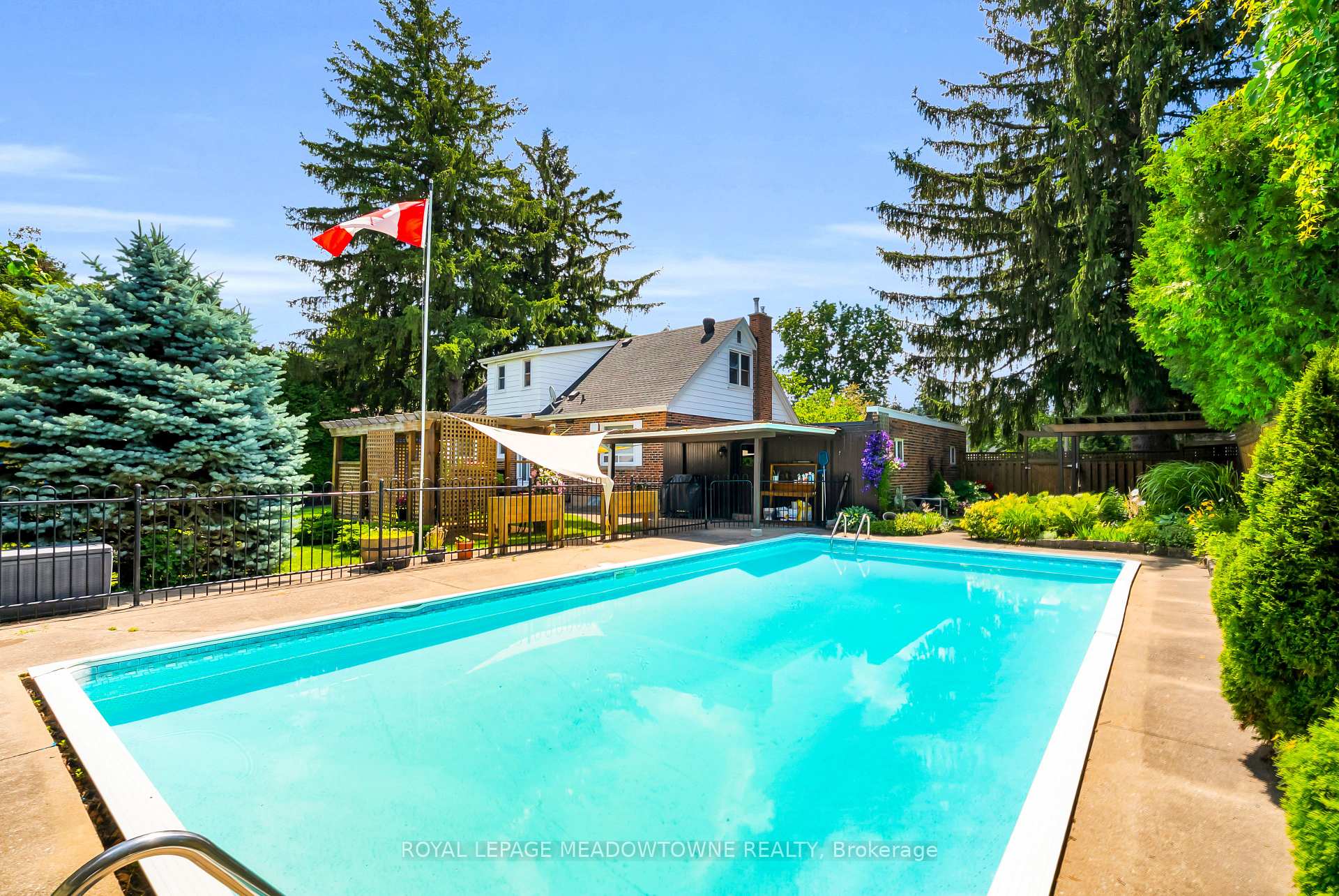 Photo 44 of 33 Parker Avenue, Hamilton, Ancaster — HOMEH