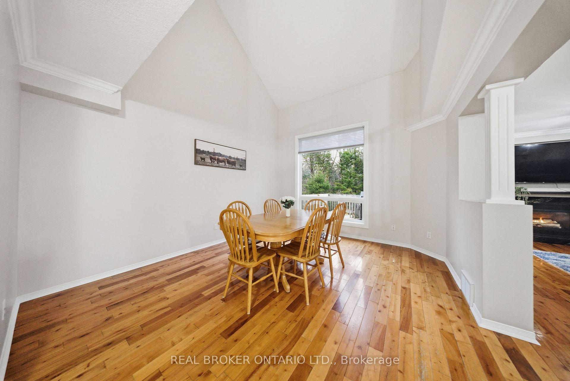 Photo 6 of 29 Alder Street, Orangeville — HOMEH