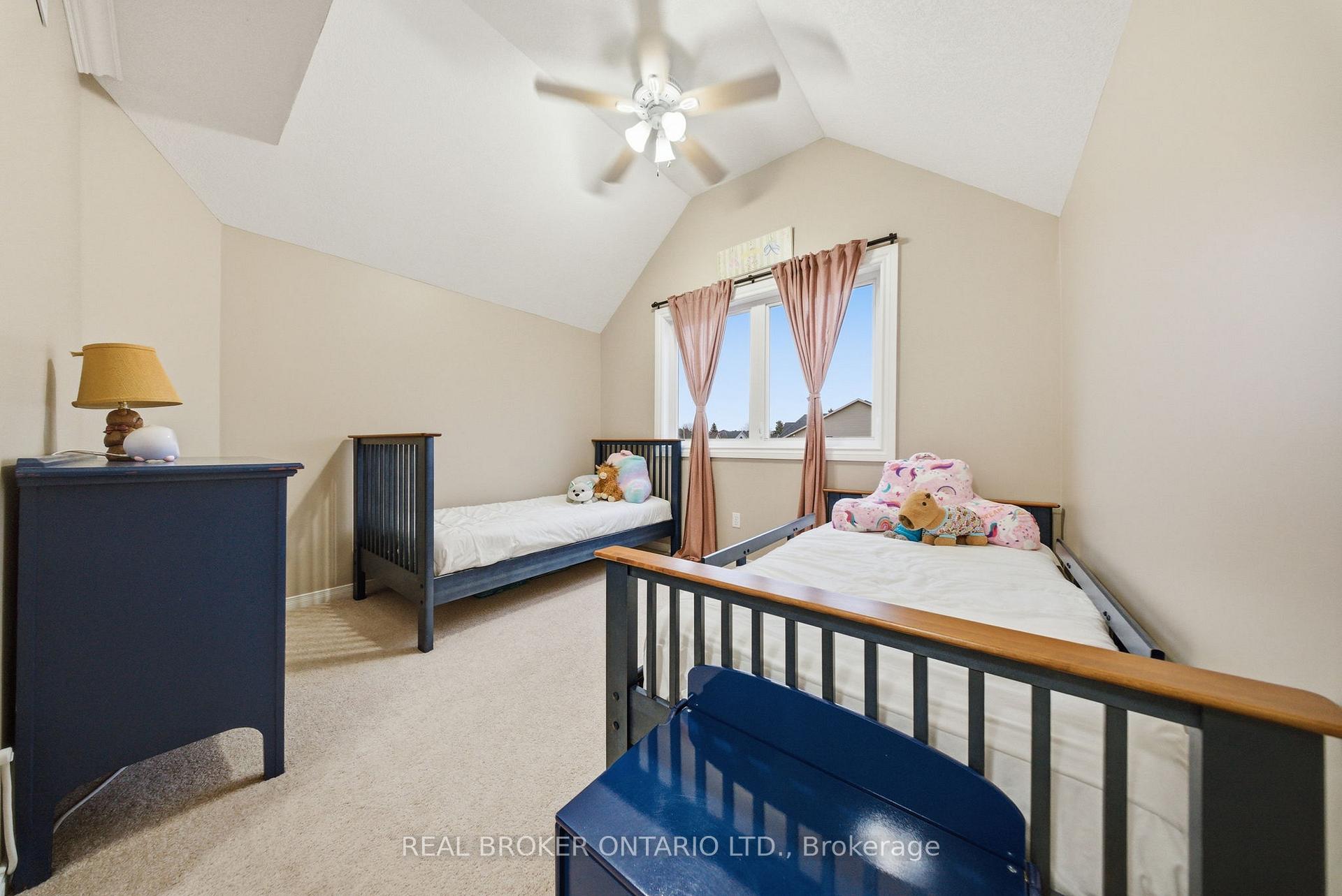 Photo 16 of 29 Alder Street, Orangeville — HOMEH
