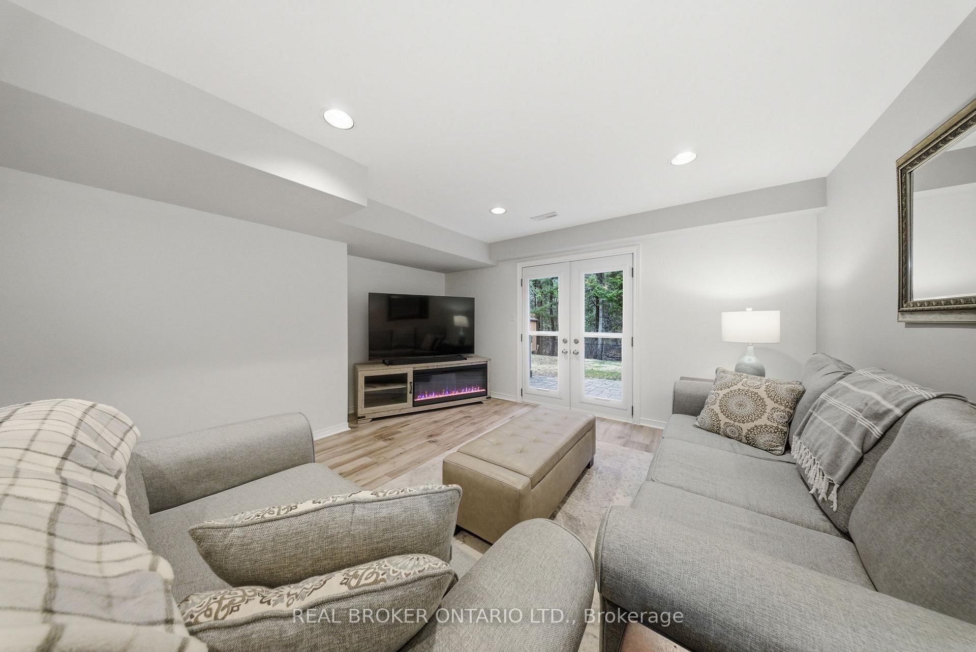 Photo 25 of 29 Alder Street, Orangeville — HOMEH