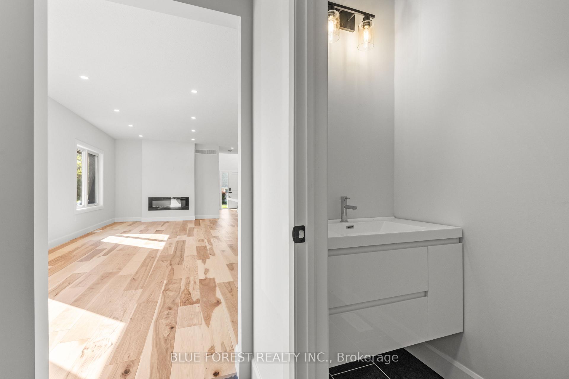 Photo 15 of 198 McRae Street, Southwest Middlesex, Glencoe — HOMEH