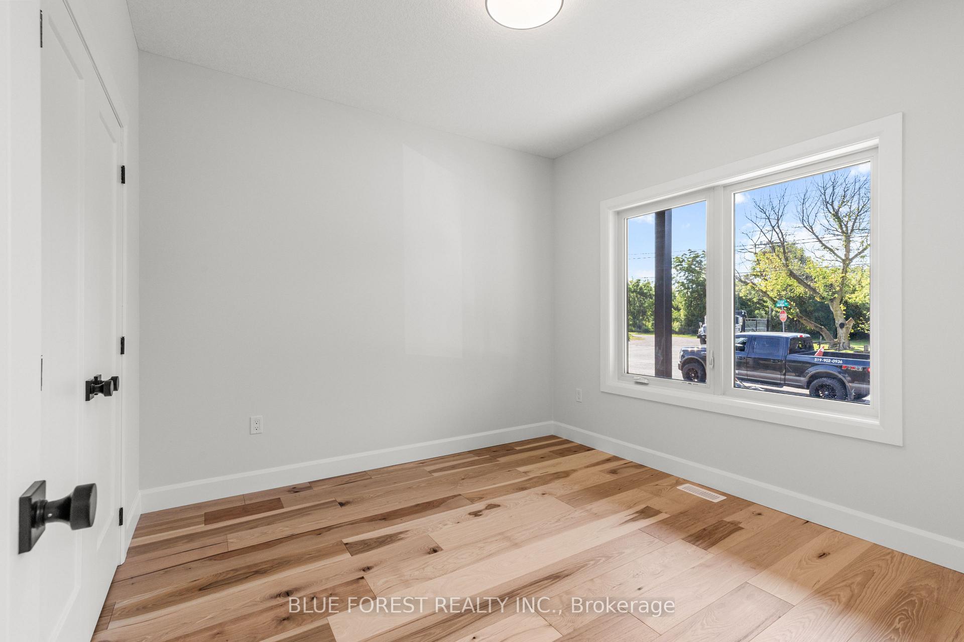 Photo 18 of 198 McRae Street, Southwest Middlesex, Glencoe — HOMEH