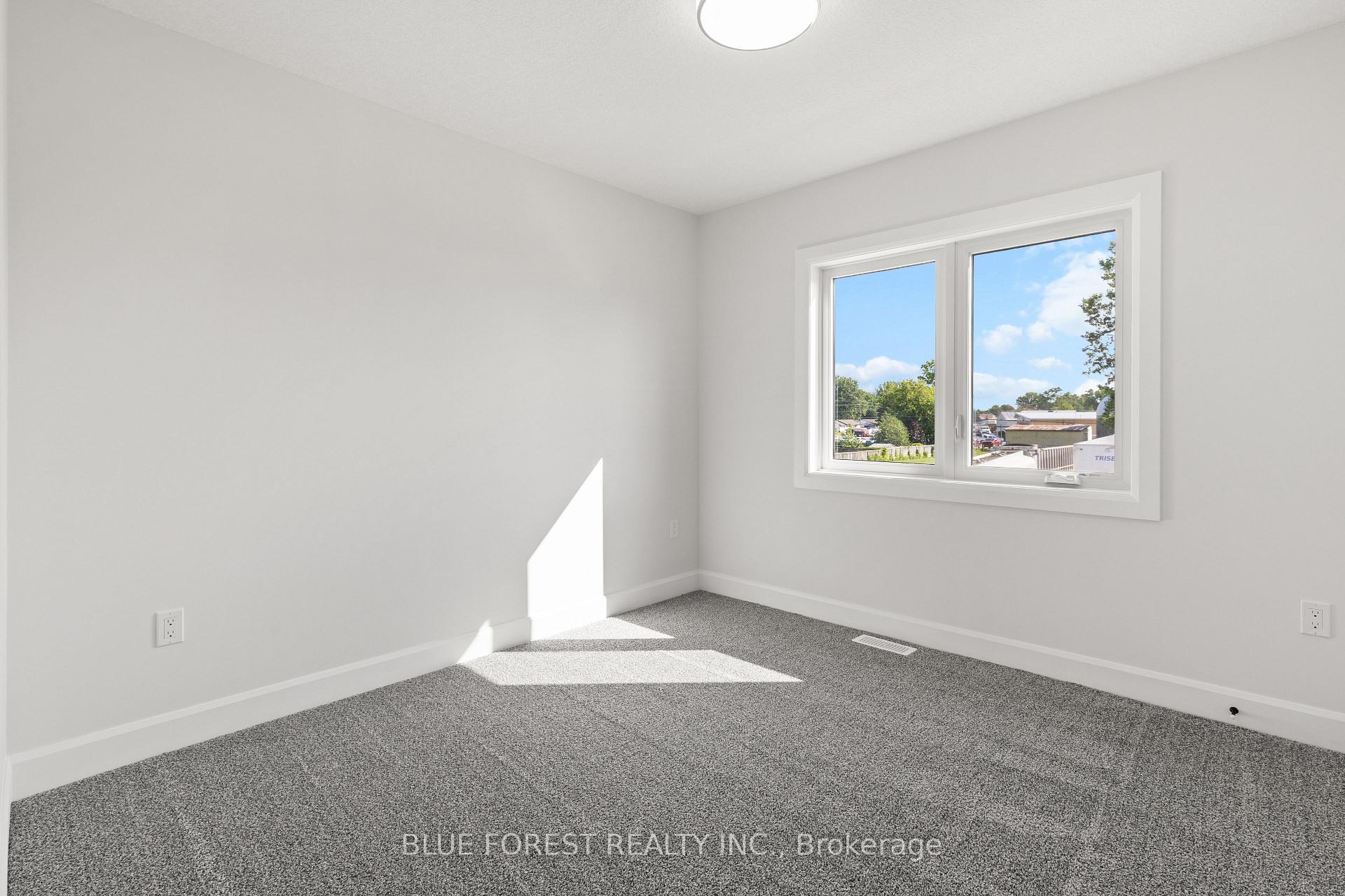 Photo 33 of 198 McRae Street, Southwest Middlesex, Glencoe — HOMEH
