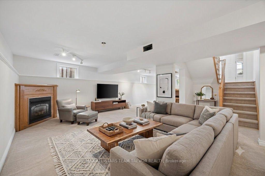 Photo 26 of 23 Dovedale Drive, Georgina, Keswick South — HOMEH