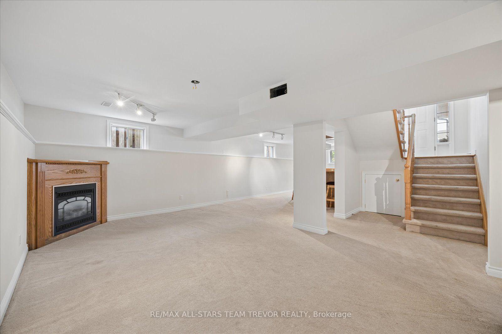 Photo 27 of 23 Dovedale Drive, Georgina, Keswick South — HOMEH