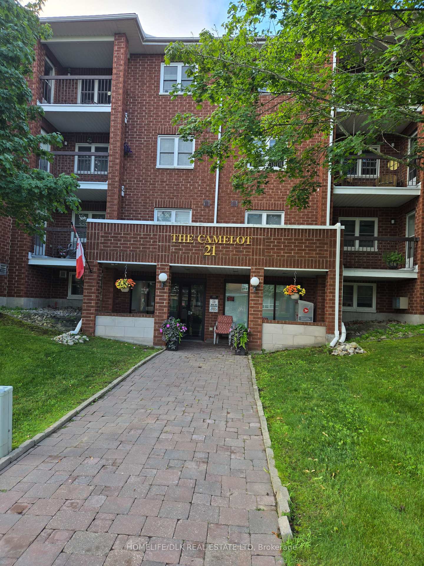 Front of Unit 404, 21 Liston Avenue