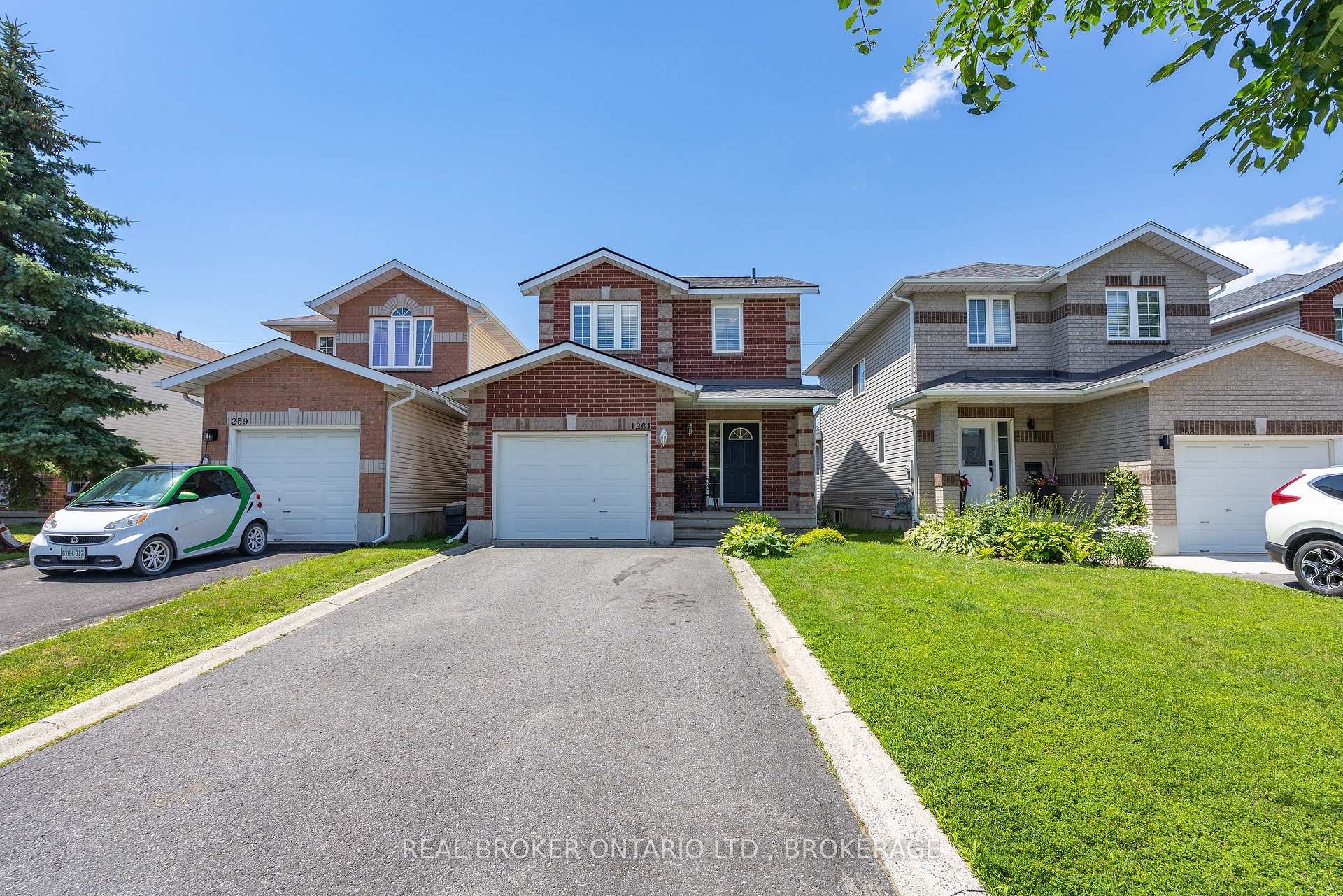 Photo 3 of 1261 Juniper Drive, Kingston, City Northwest — HOMEH