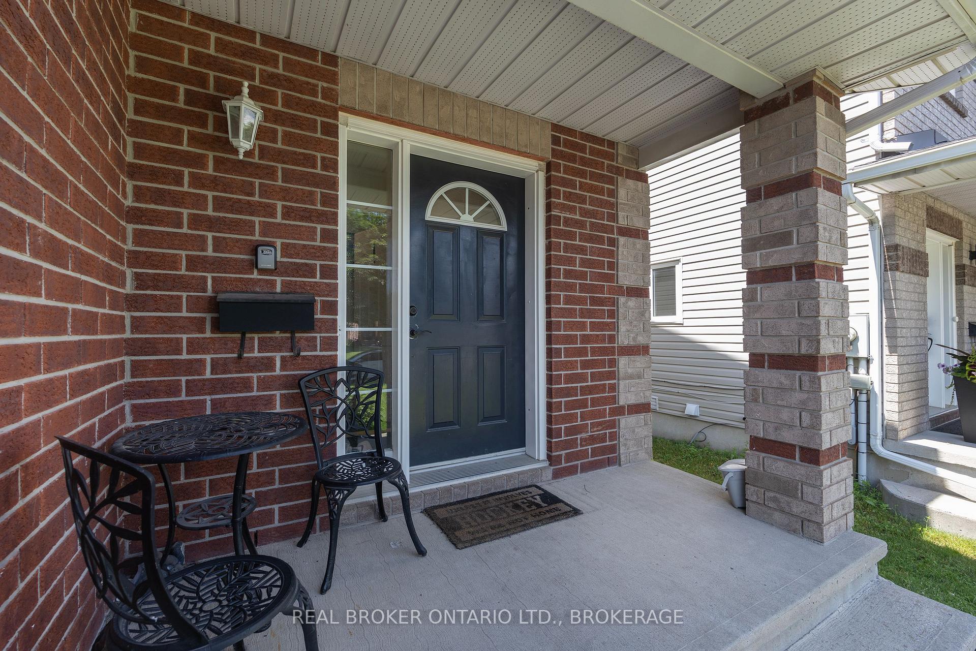 Photo 4 of 1261 Juniper Drive, Kingston, City Northwest — HOMEH