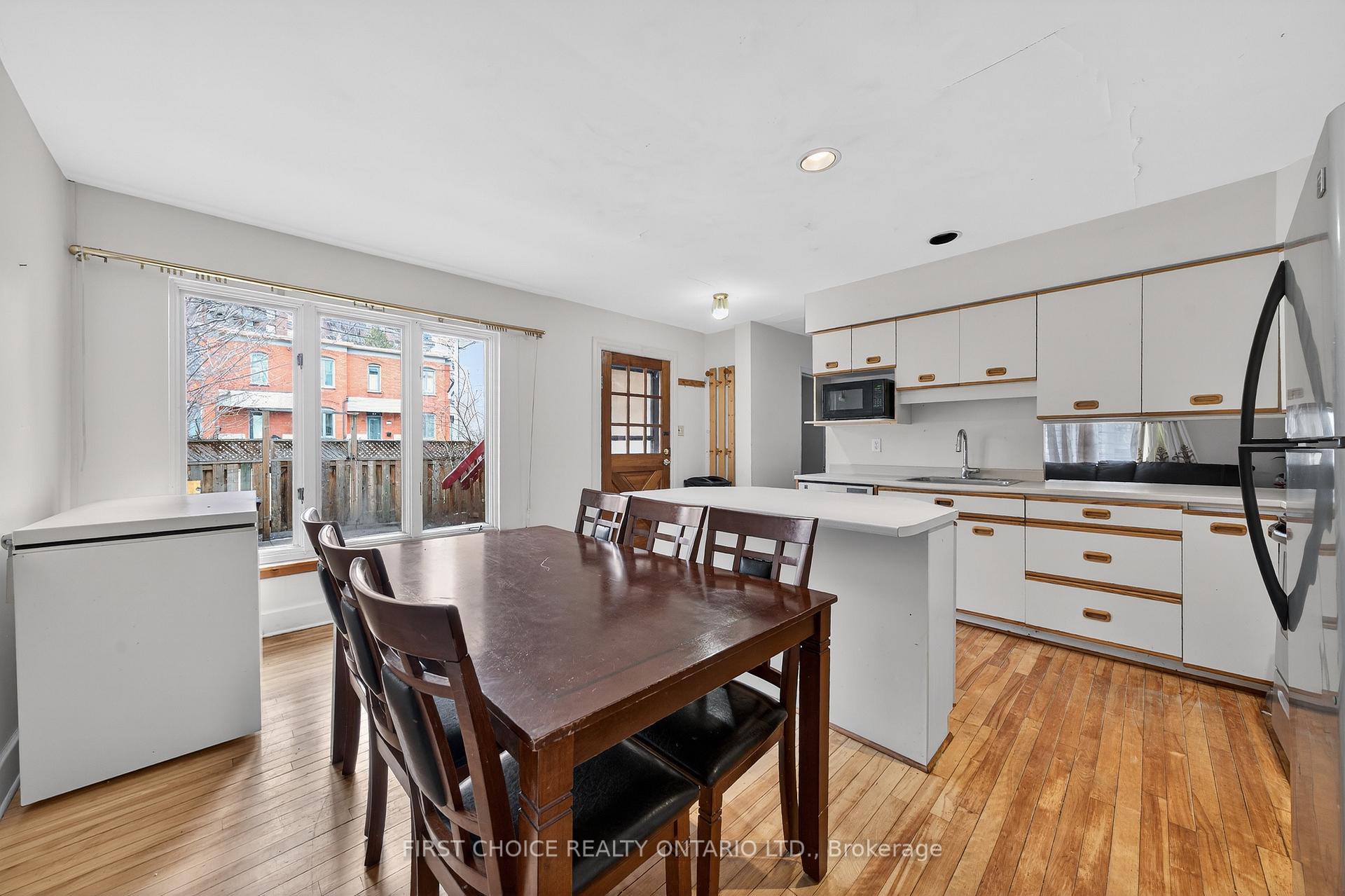 Photo 8 of 34 Gilmour Street, Ottawa, Ottawa Centre/Golden Triangle — HOMEH