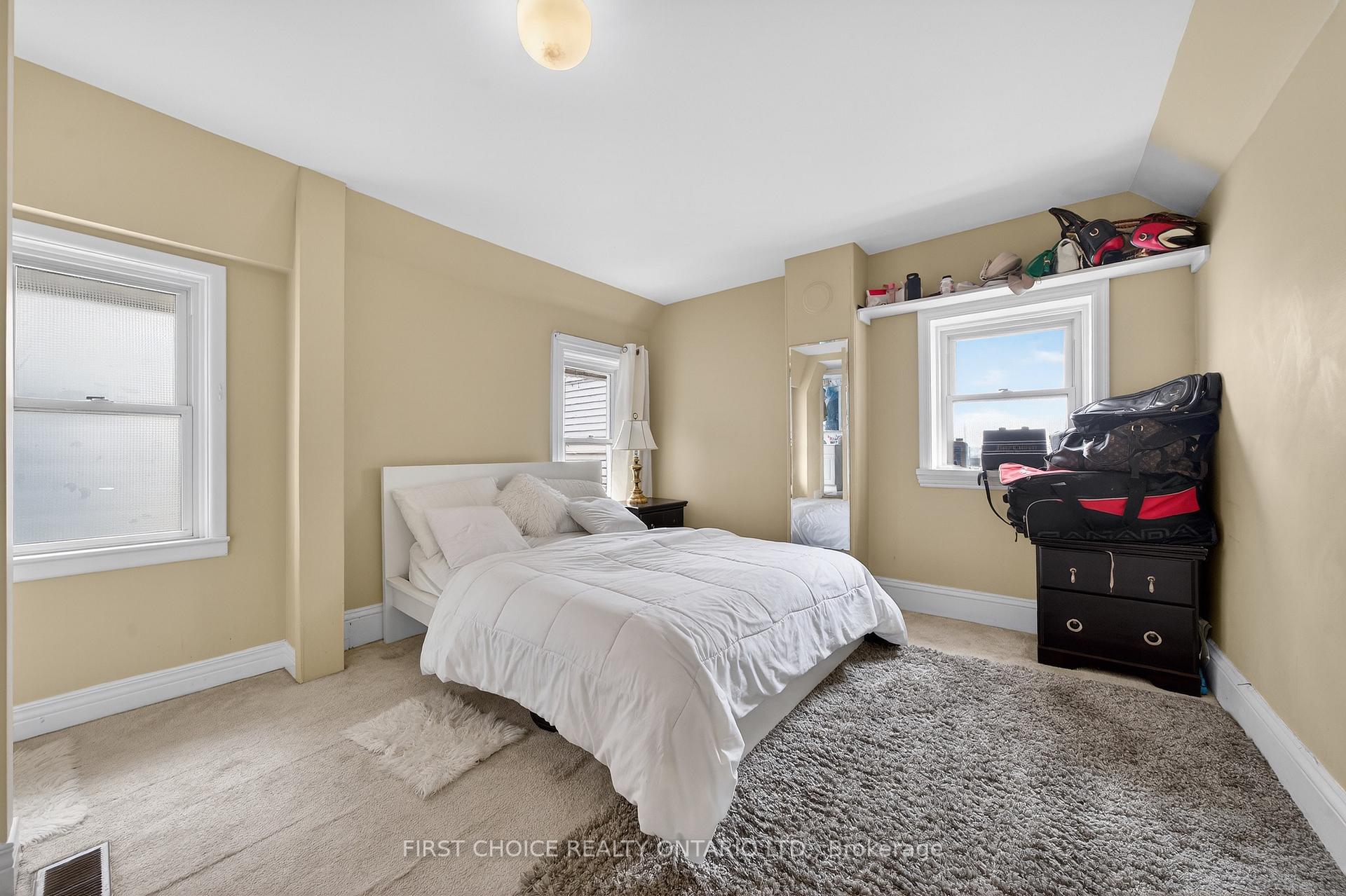 Photo 15 of 34 Gilmour Street, Ottawa, Ottawa Centre/Golden Triangle — HOMEH
