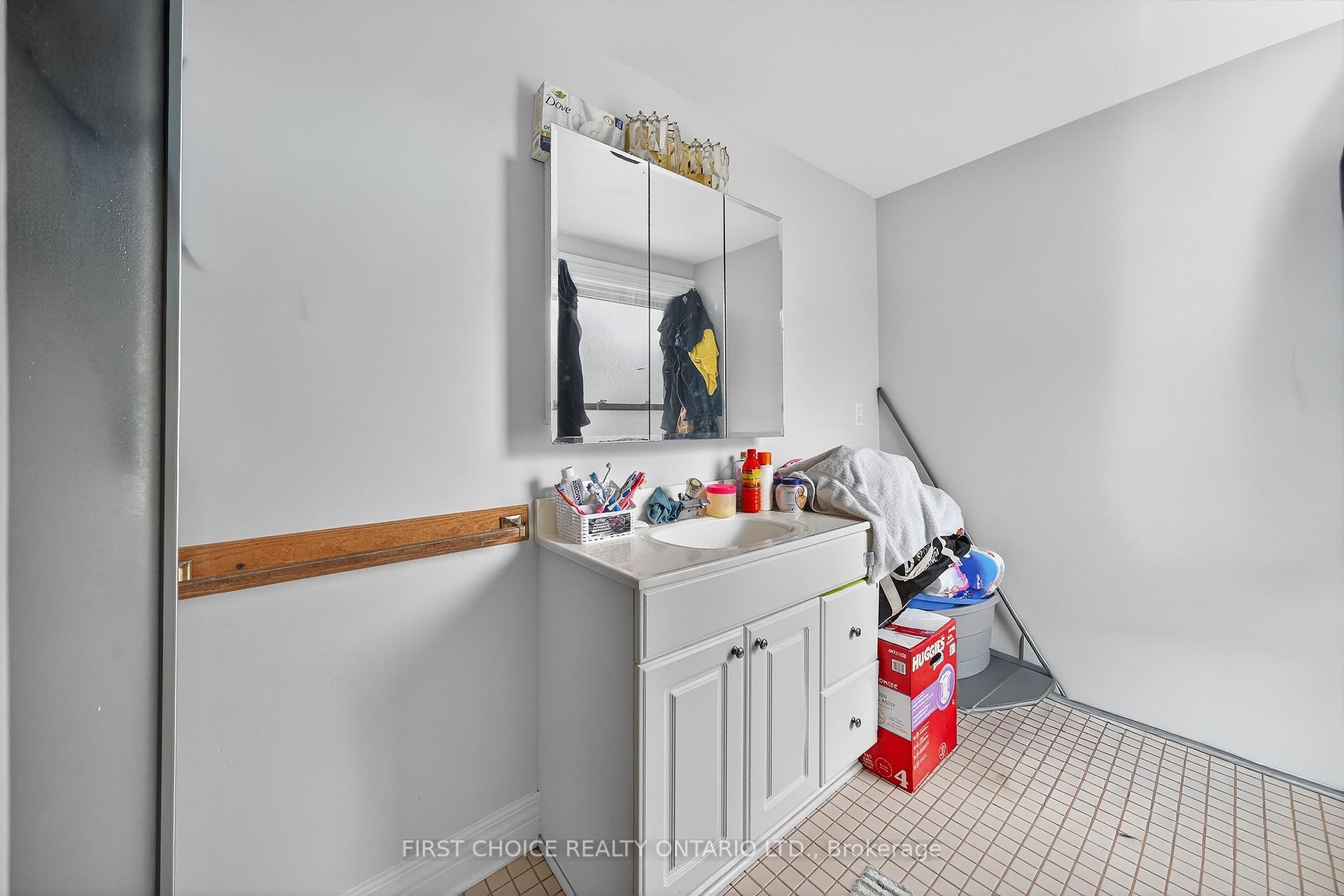 Photo 17 of 34 Gilmour Street, Ottawa, Ottawa Centre/Golden Triangle — HOMEH