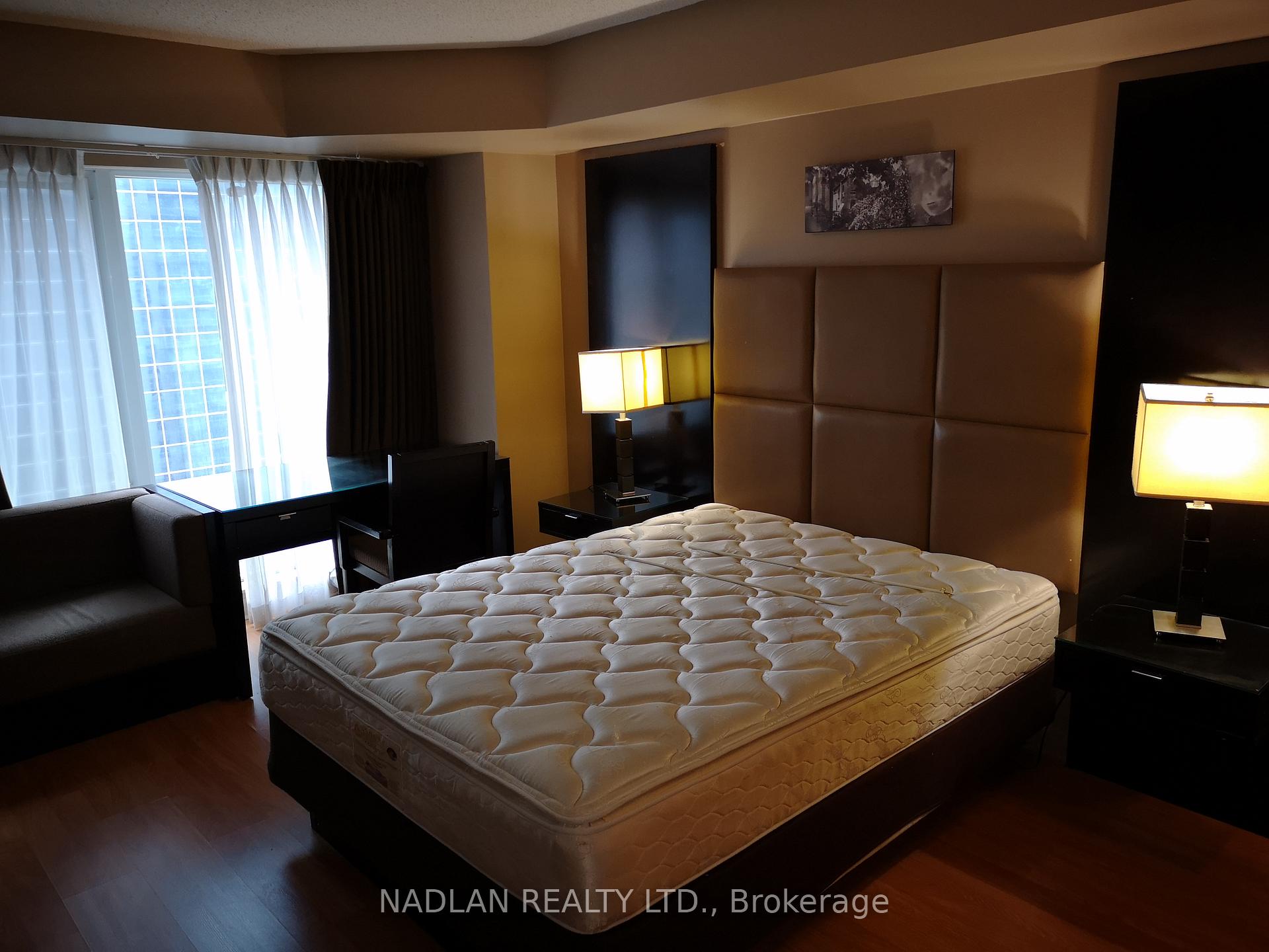 Photo 7 of Unit 1603, 200 Victoria Street, Toronto, Church-Yonge Corridor — HOMEH