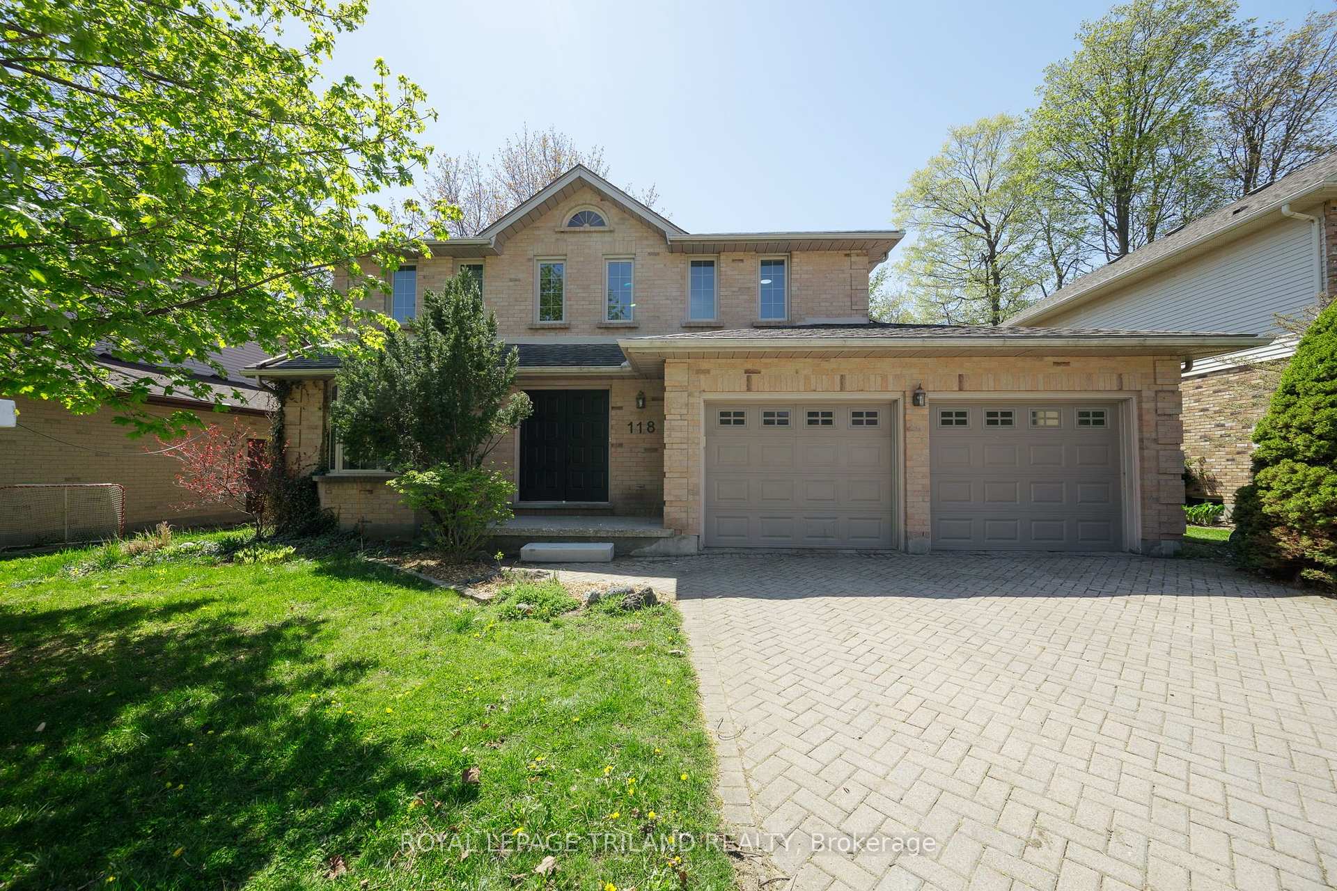 Photo 1 of 118 Deer Valley Crescent, London, South N — HOMEH