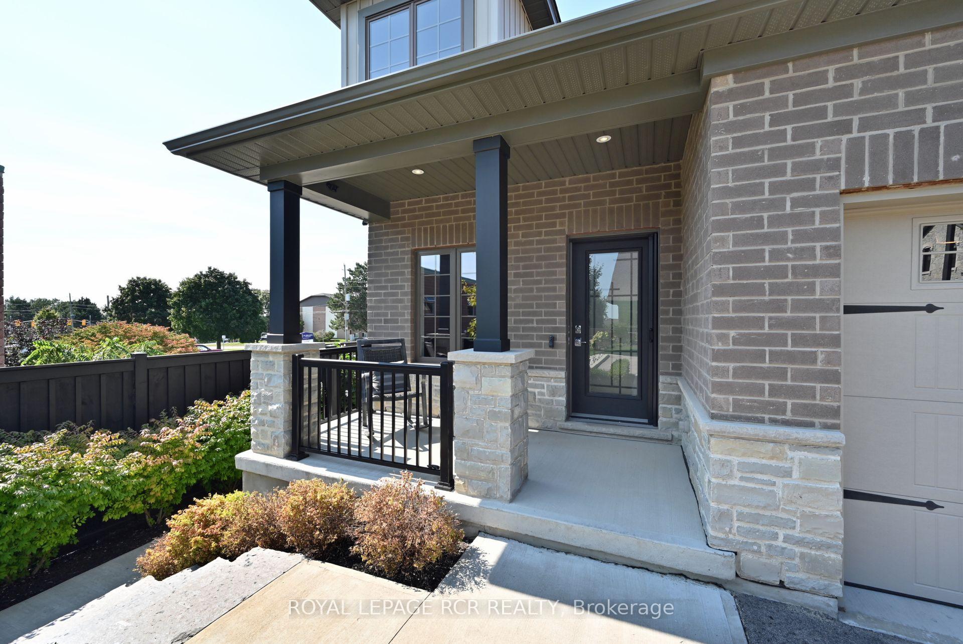 Photo 2 of 19 Dover Lane, Centre Wellington, Fergus — HOMEH