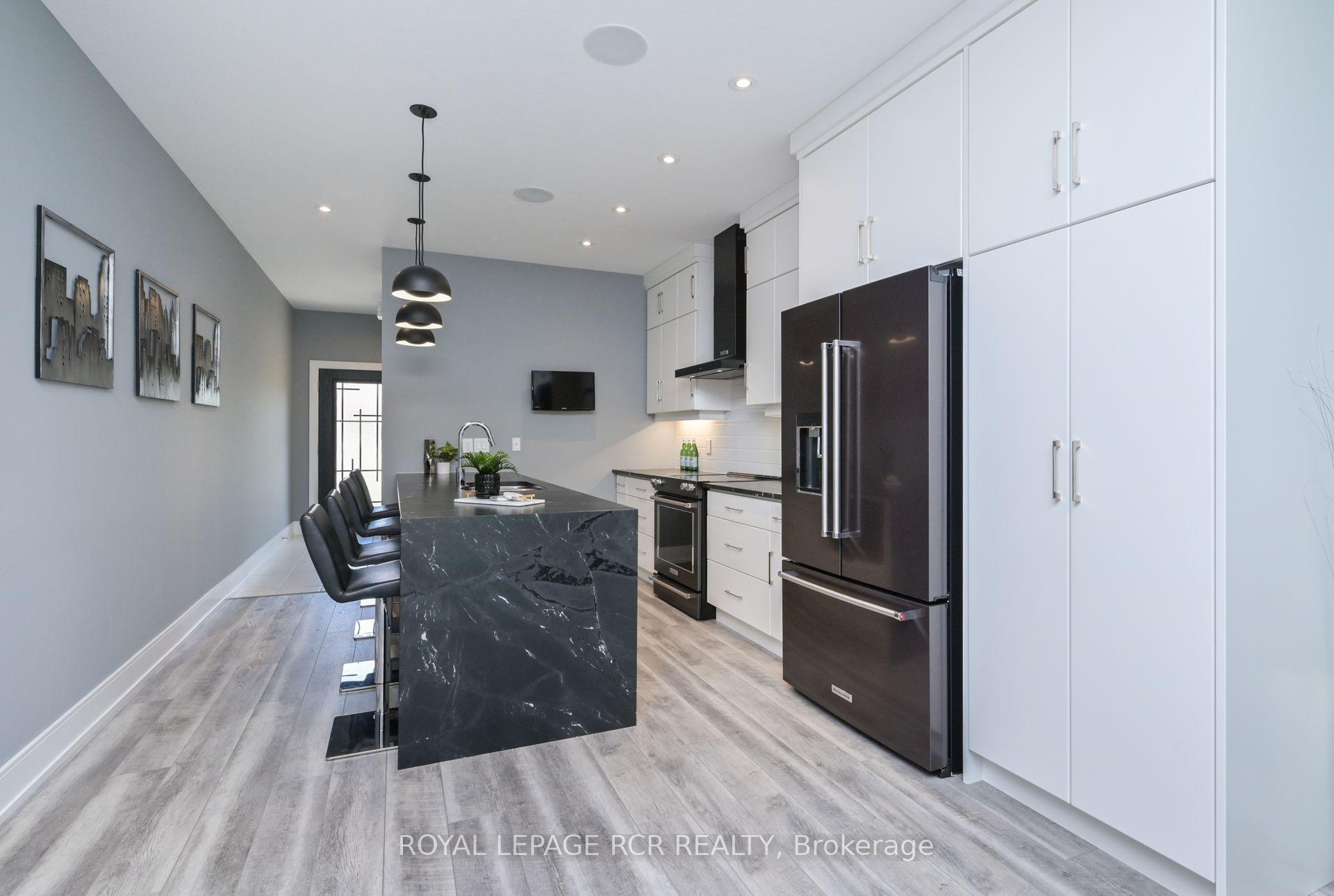 Photo 6 of 19 Dover Lane, Centre Wellington, Fergus — HOMEH
