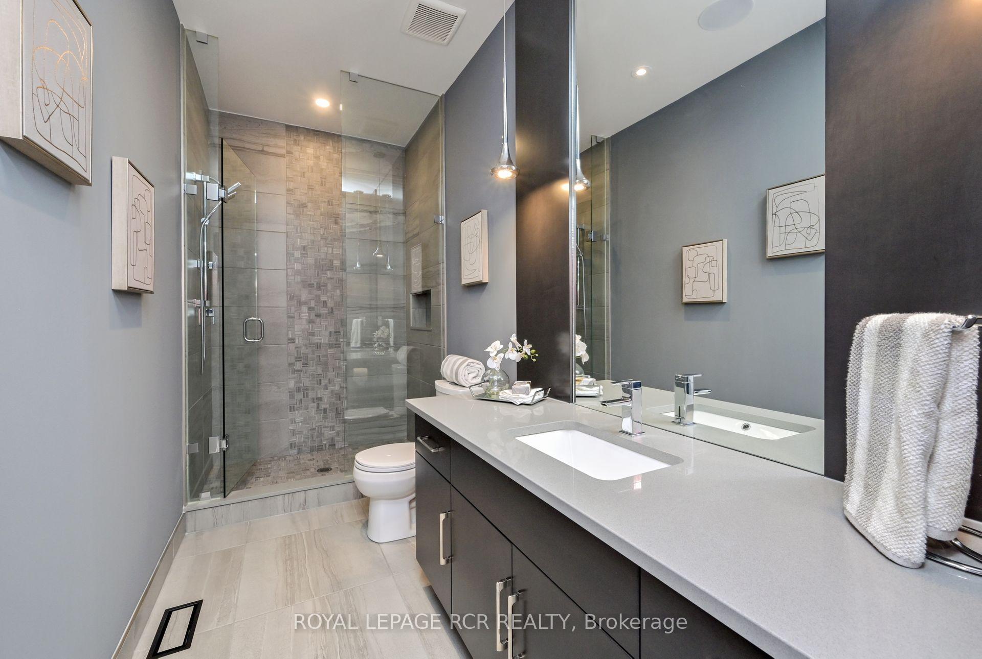Photo 12 of 19 Dover Lane, Centre Wellington, Fergus — HOMEH