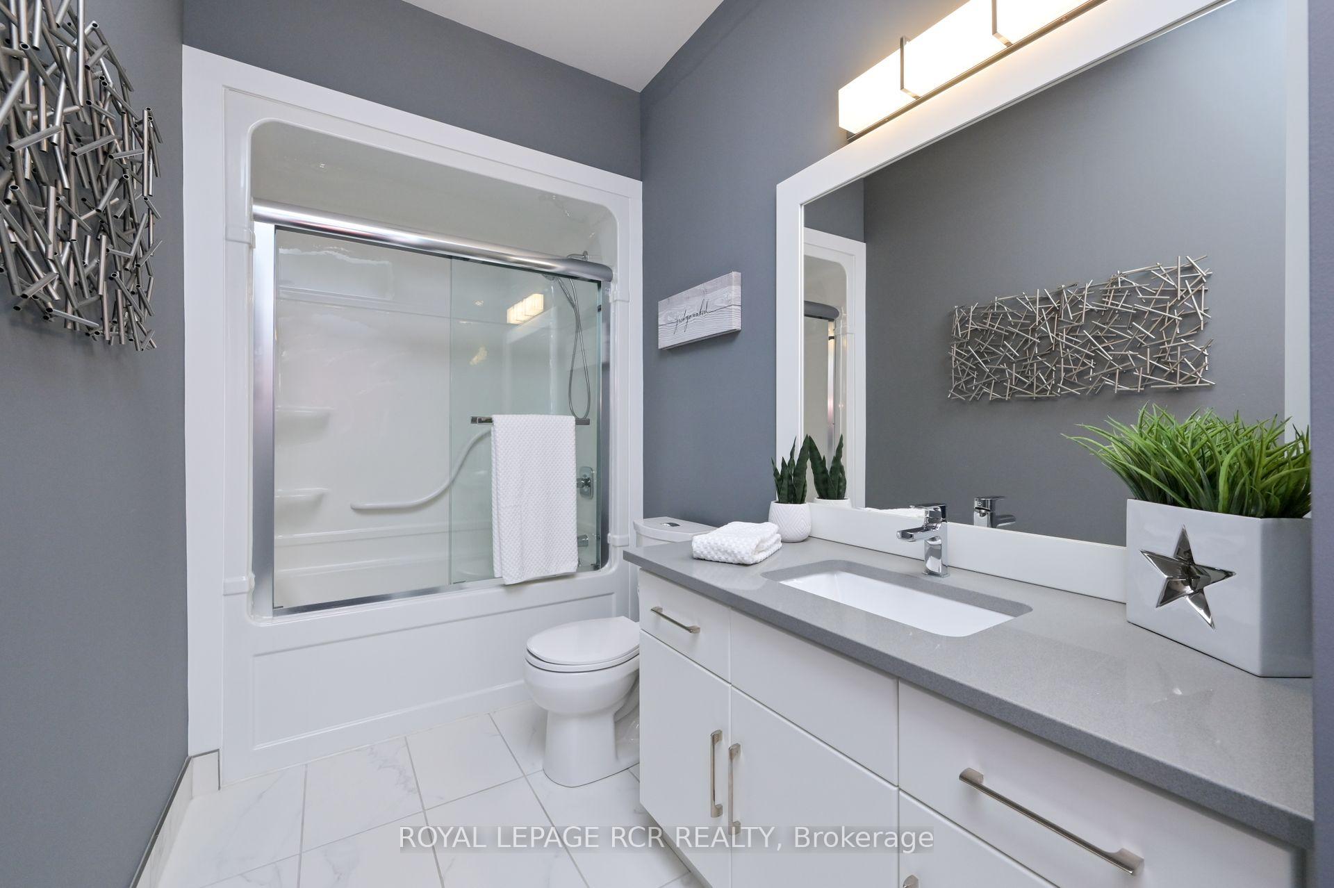 Photo 15 of 19 Dover Lane, Centre Wellington, Fergus — HOMEH