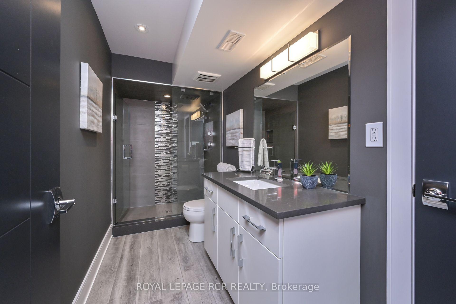 Photo 20 of 19 Dover Lane, Centre Wellington, Fergus — HOMEH