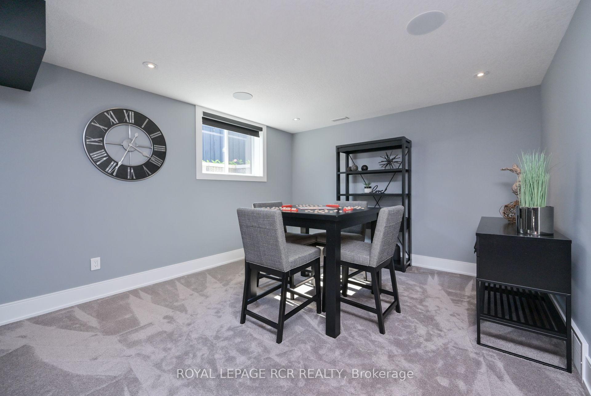 Photo 21 of 19 Dover Lane, Centre Wellington, Fergus — HOMEH