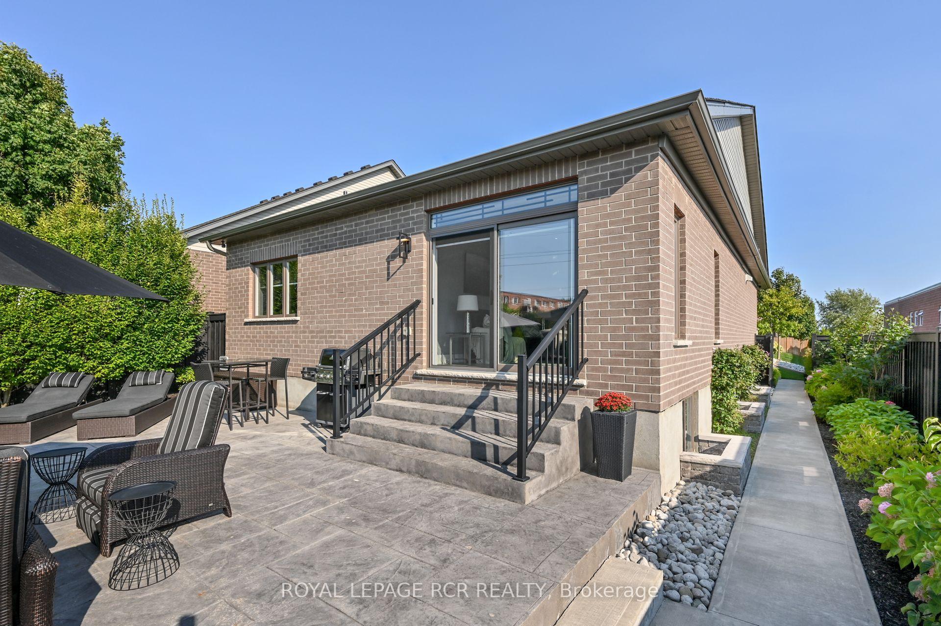 Photo 27 of 19 Dover Lane, Centre Wellington, Fergus — HOMEH