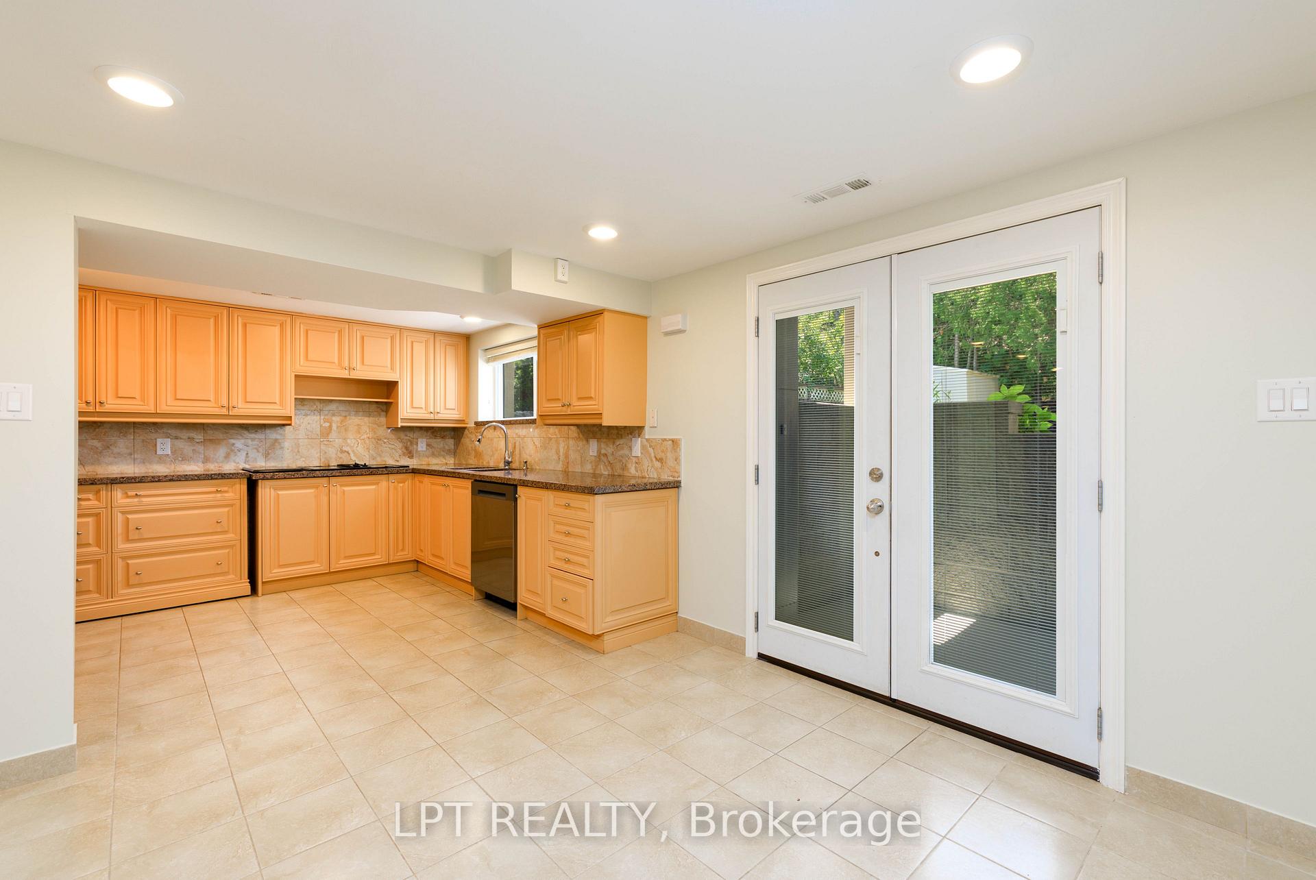 Photo 4 of Unit LOWER, 195 Grove Street E, Barrie, Wellington — HOMEH