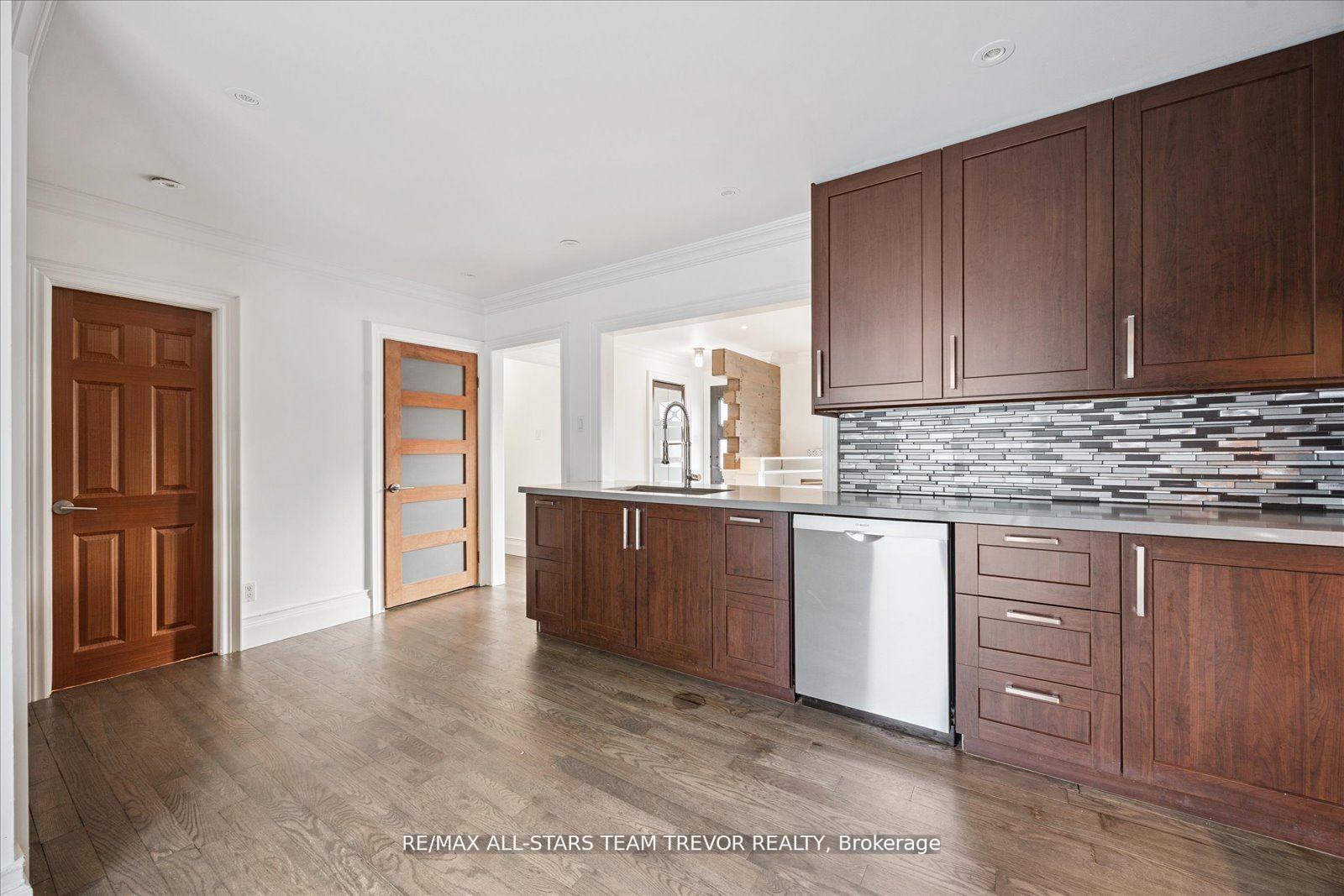 Photo 9 of 370 Adeline Drive, Georgina, Keswick South — HOMEH