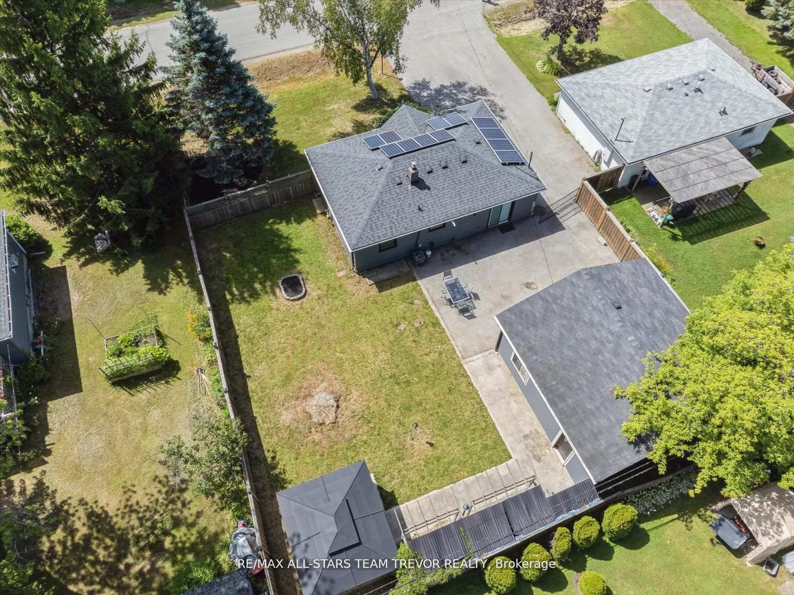 Photo 33 of 370 Adeline Drive, Georgina, Keswick South — HOMEH