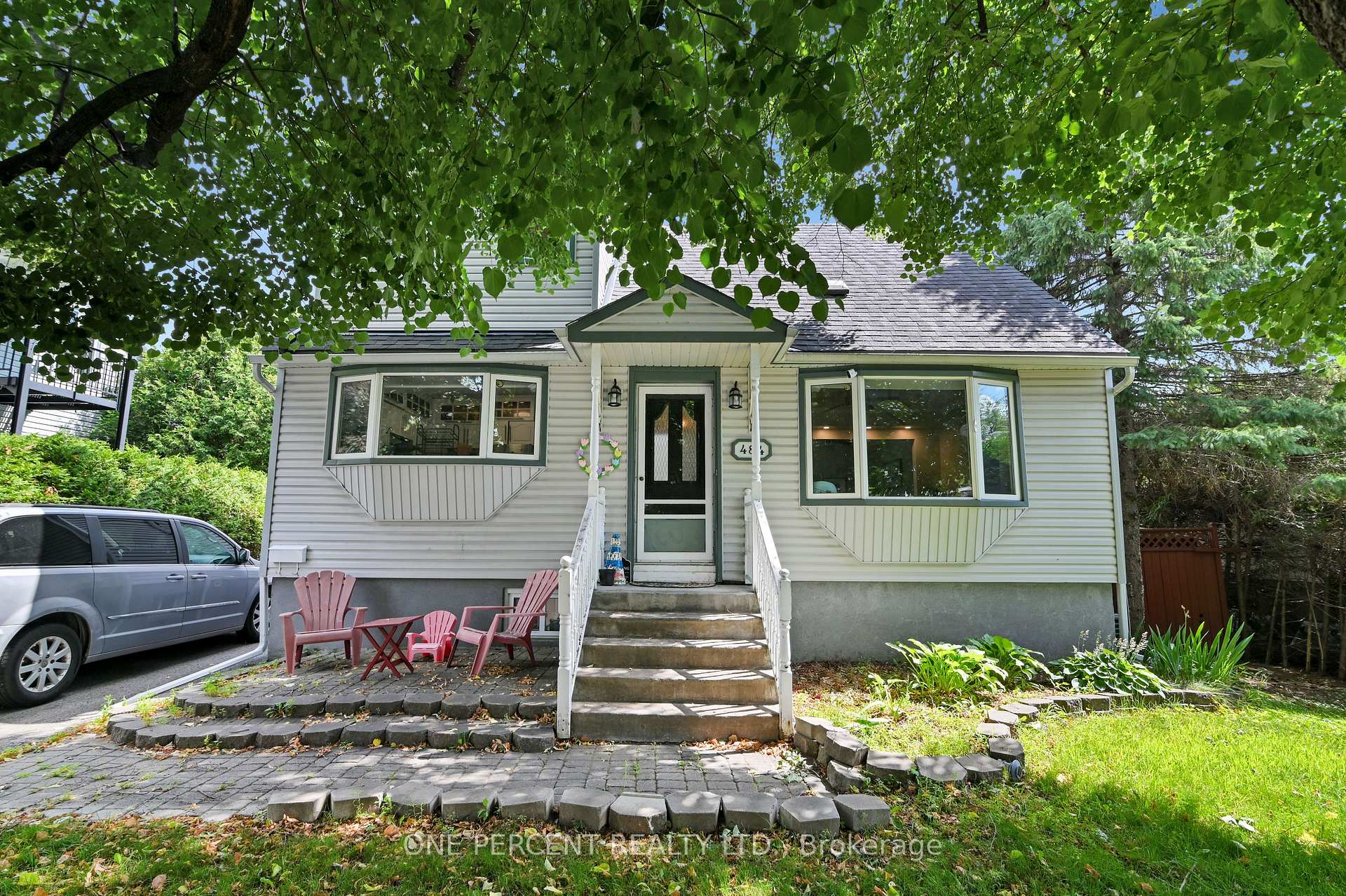 Photo 4 of 484 Mutual Street, Ottawa, Castle Heights — HOMEH