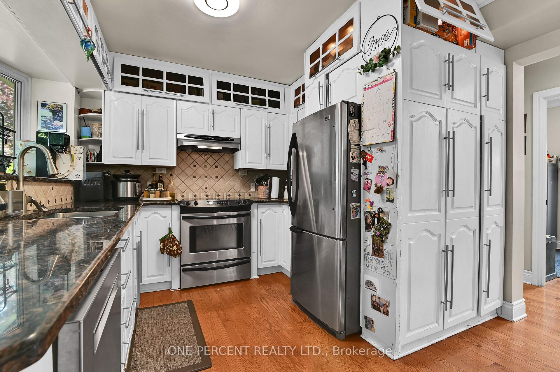 Photo 11 of 484 Mutual Street, Ottawa, Castle Heights — HOMEH