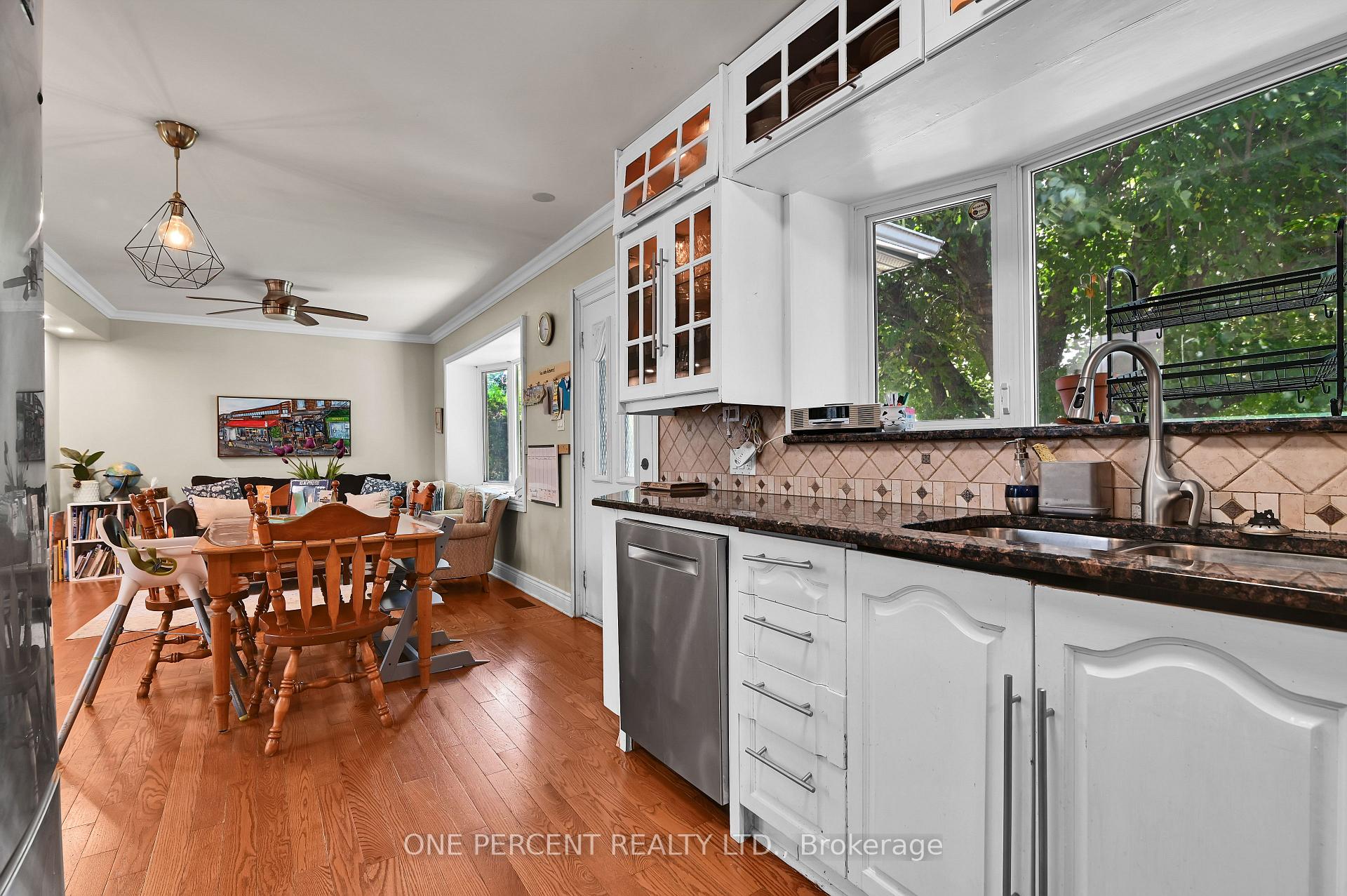 Photo 12 of 484 Mutual Street, Ottawa, Castle Heights — HOMEH