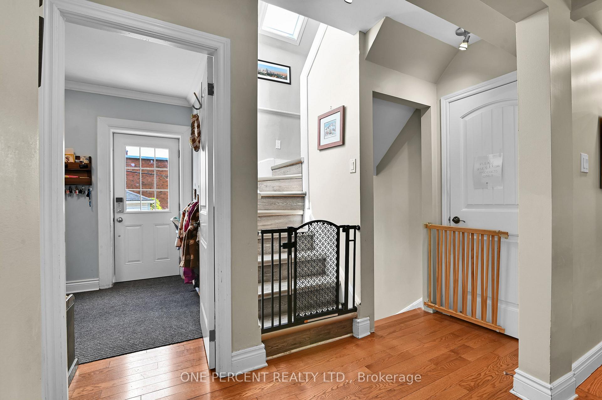 Photo 13 of 484 Mutual Street, Ottawa, Castle Heights — HOMEH
