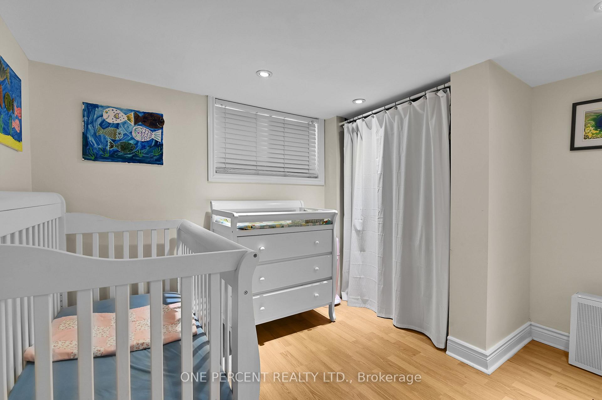 Photo 27 of 484 Mutual Street, Ottawa, Castle Heights — HOMEH