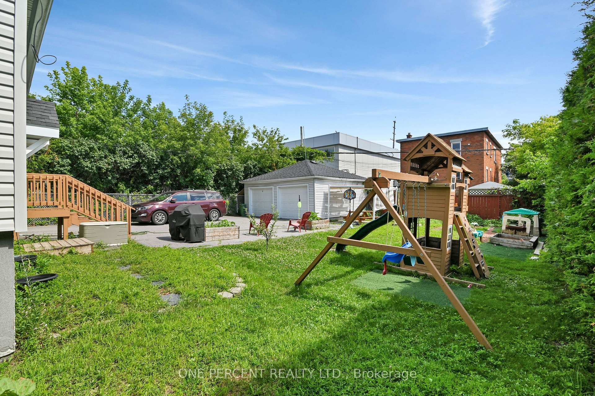 Photo 32 of 484 Mutual Street, Ottawa, Castle Heights — HOMEH