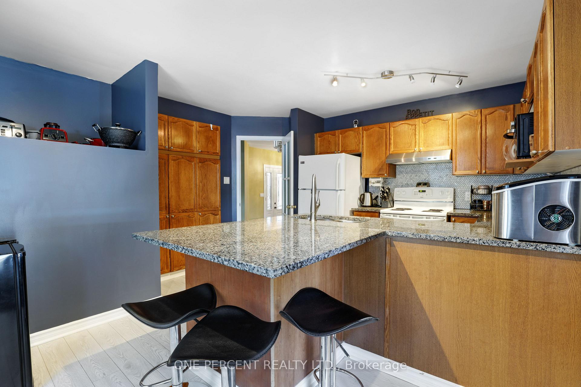 Photo 12 of 59 Woodford Way, Ottawa, Barrhaven - Longfields — HOMEH
