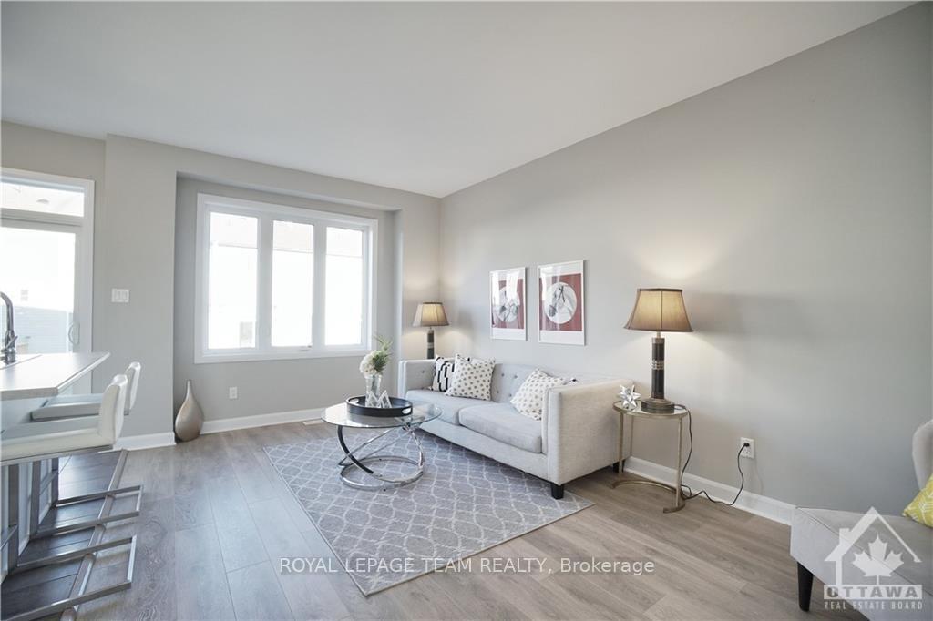 Photo 5 of 217 Geyser Place, Ottawa, Barrhaven - Hearts Desire — HOMEH