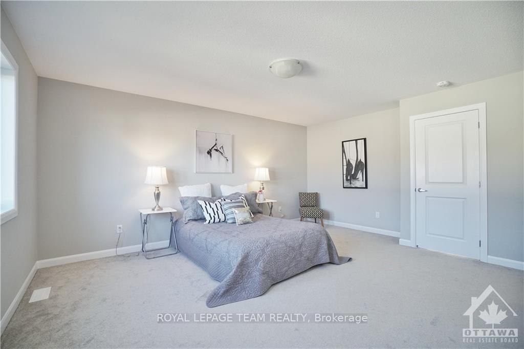 Photo 14 of 217 Geyser Place, Ottawa, Barrhaven - Hearts Desire — HOMEH
