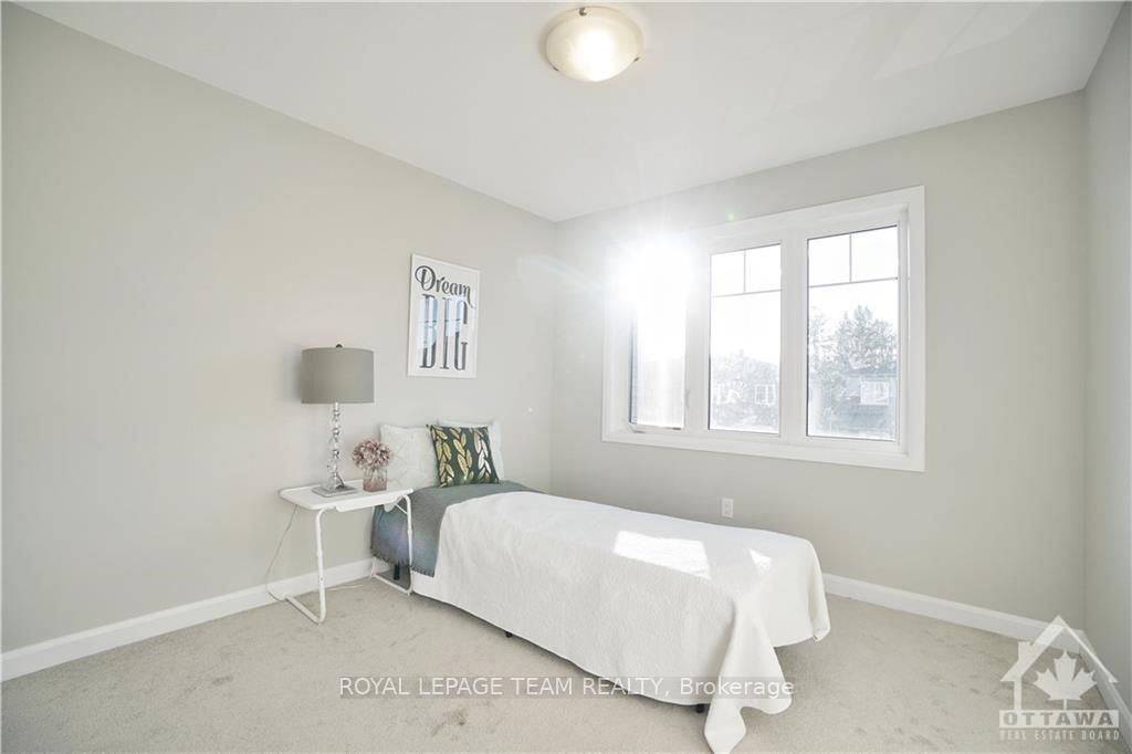 Photo 20 of 217 Geyser Place, Ottawa, Barrhaven - Hearts Desire — HOMEH