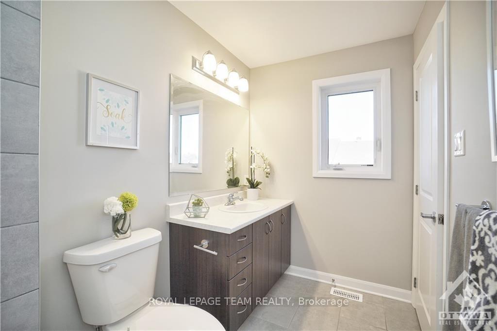 Photo 22 of 217 Geyser Place, Ottawa, Barrhaven - Hearts Desire — HOMEH