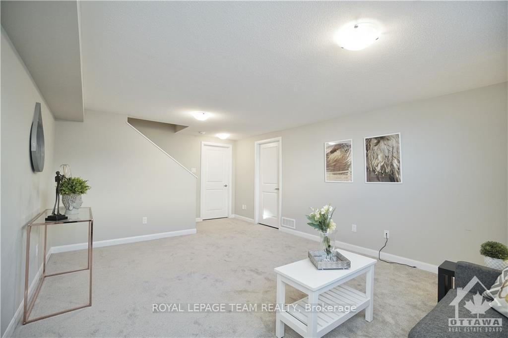 Photo 23 of 217 Geyser Place, Ottawa, Barrhaven - Hearts Desire — HOMEH