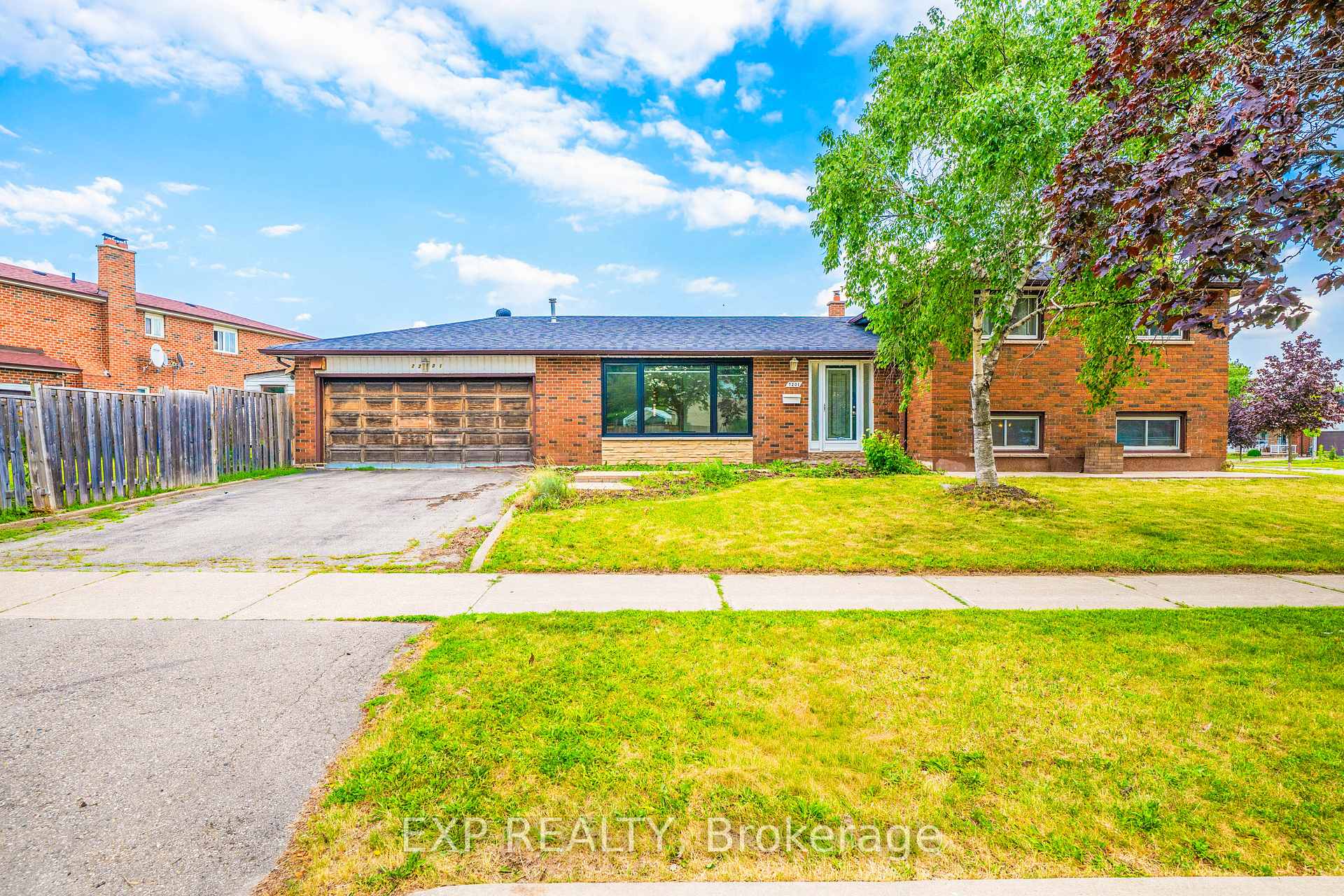 Photo 1 of 7201 Sigsbee Drive, Mississauga, Malton — HOMEH