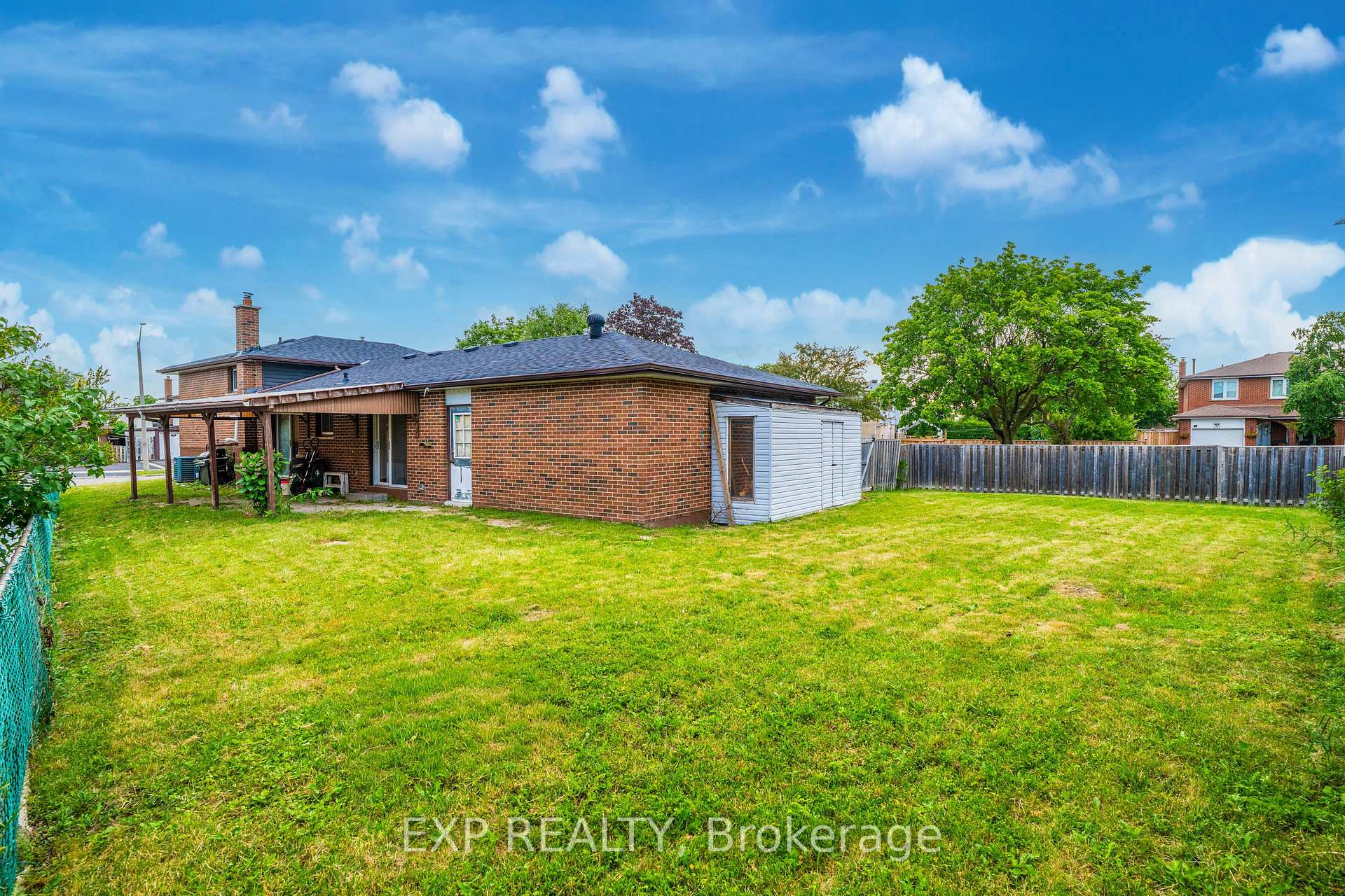 Photo 28 of 7201 Sigsbee Drive, Mississauga, Malton — HOMEH
