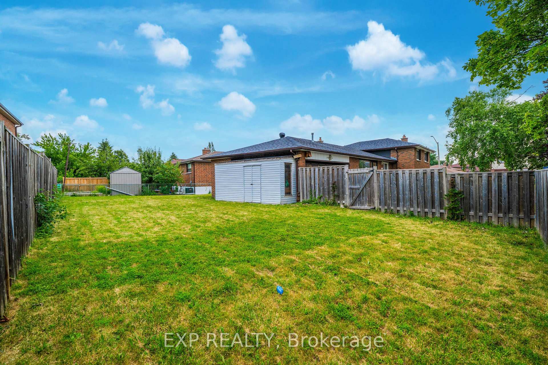 Photo 30 of 7201 Sigsbee Drive, Mississauga, Malton — HOMEH
