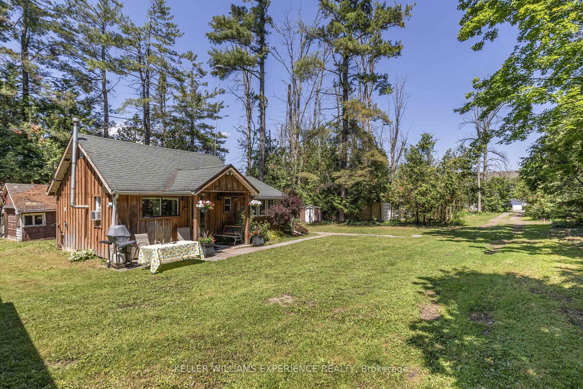 Photo 7 of 10 Simcoe Road, Oro-Medonte, Rural Oro-Medonte — HOMEH