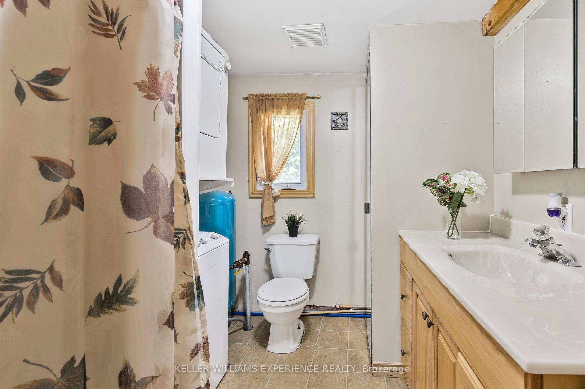 Photo 14 of 10 Simcoe Road, Oro-Medonte, Rural Oro-Medonte — HOMEH